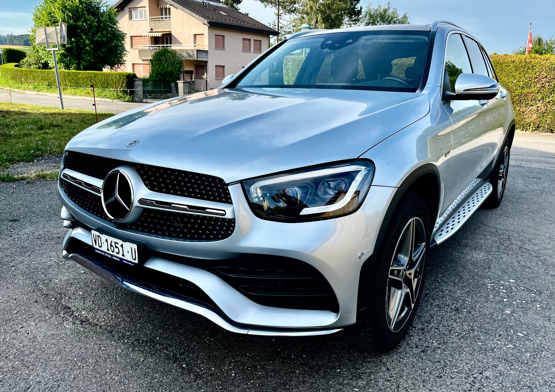MERCEDES-BENZ GLC 300 de AMG Line 4Matic 9G-Tronic-image-0