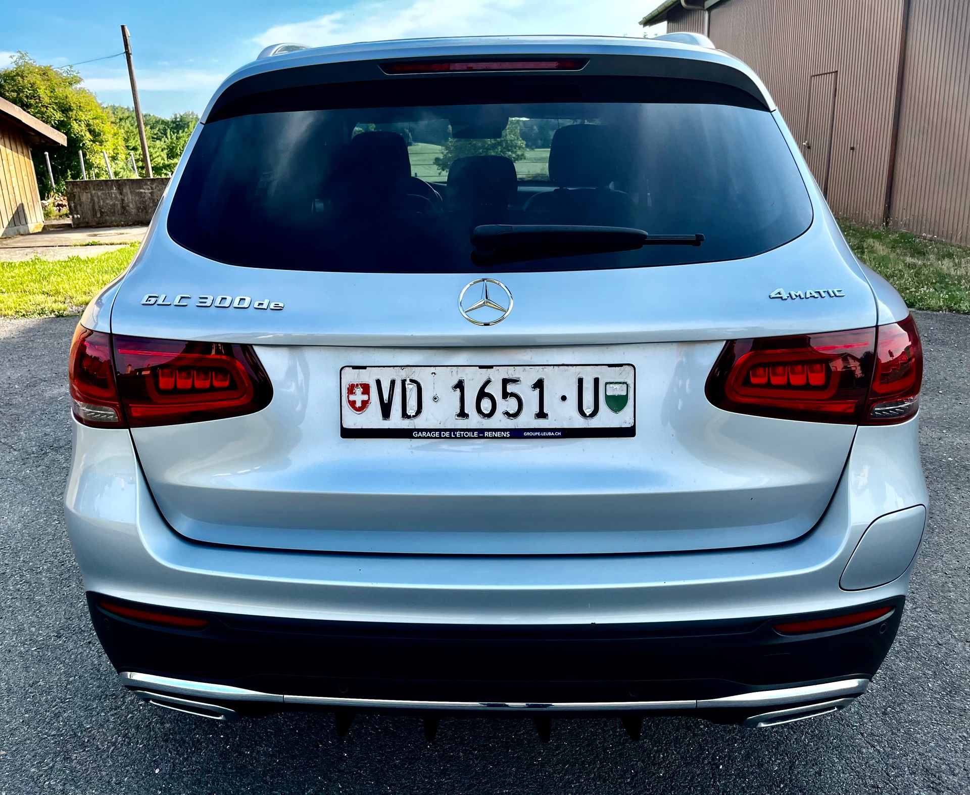 MERCEDES-BENZ GLC 300 de AMG Line 4Matic 9G-Tronic-image-12