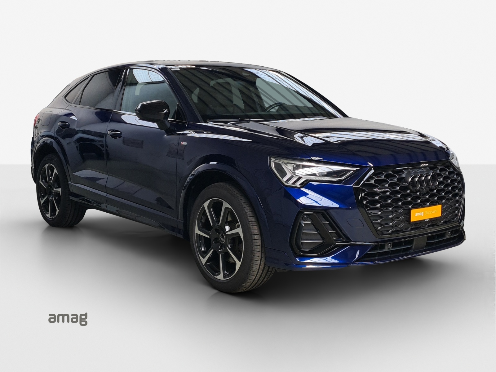 AUDI Q3 Sportback 45 TFSI S line quattro S-tronic-image-5