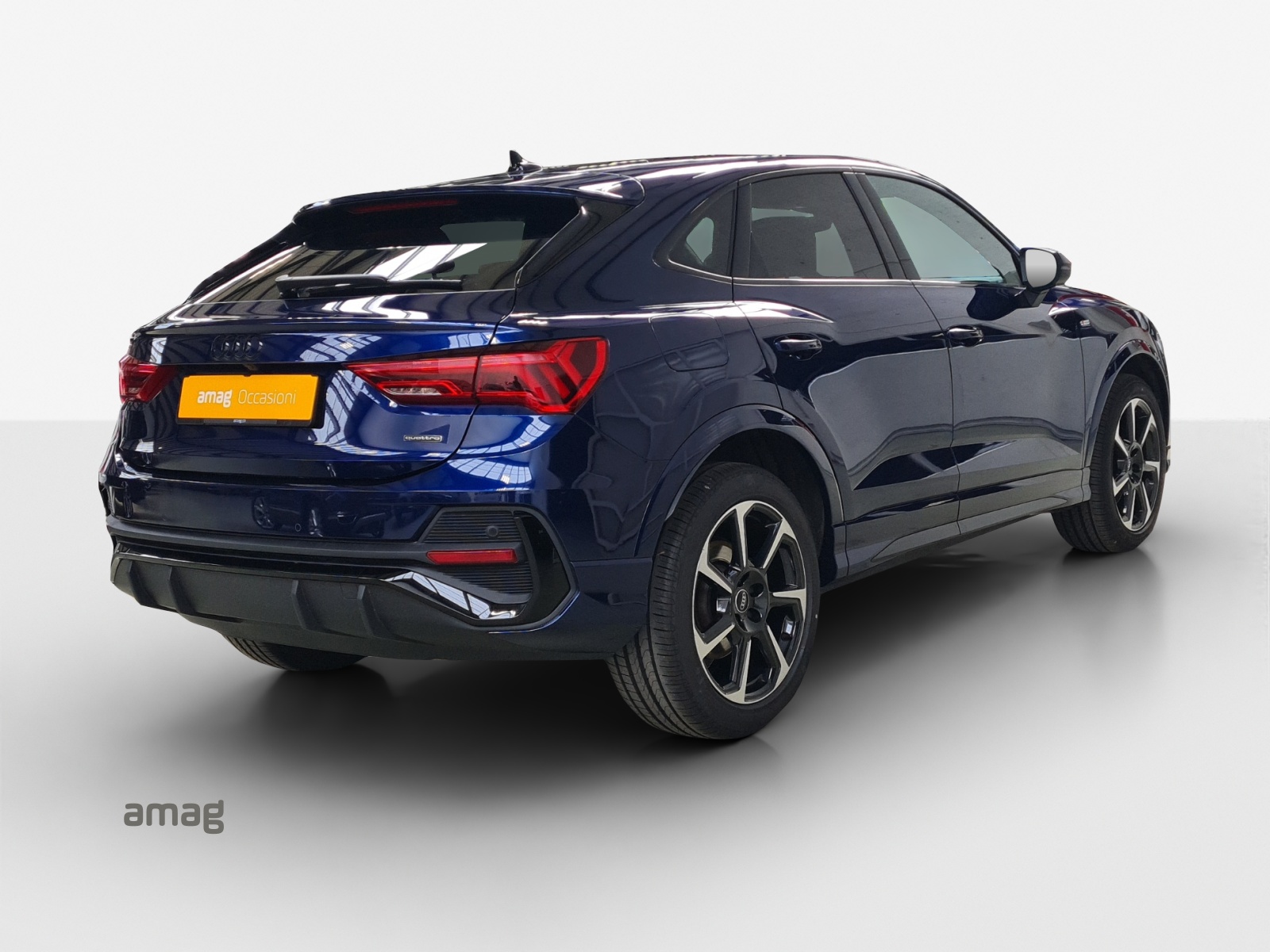 AUDI Q3 Sportback 45 TFSI S line quattro S-tronic-image-4