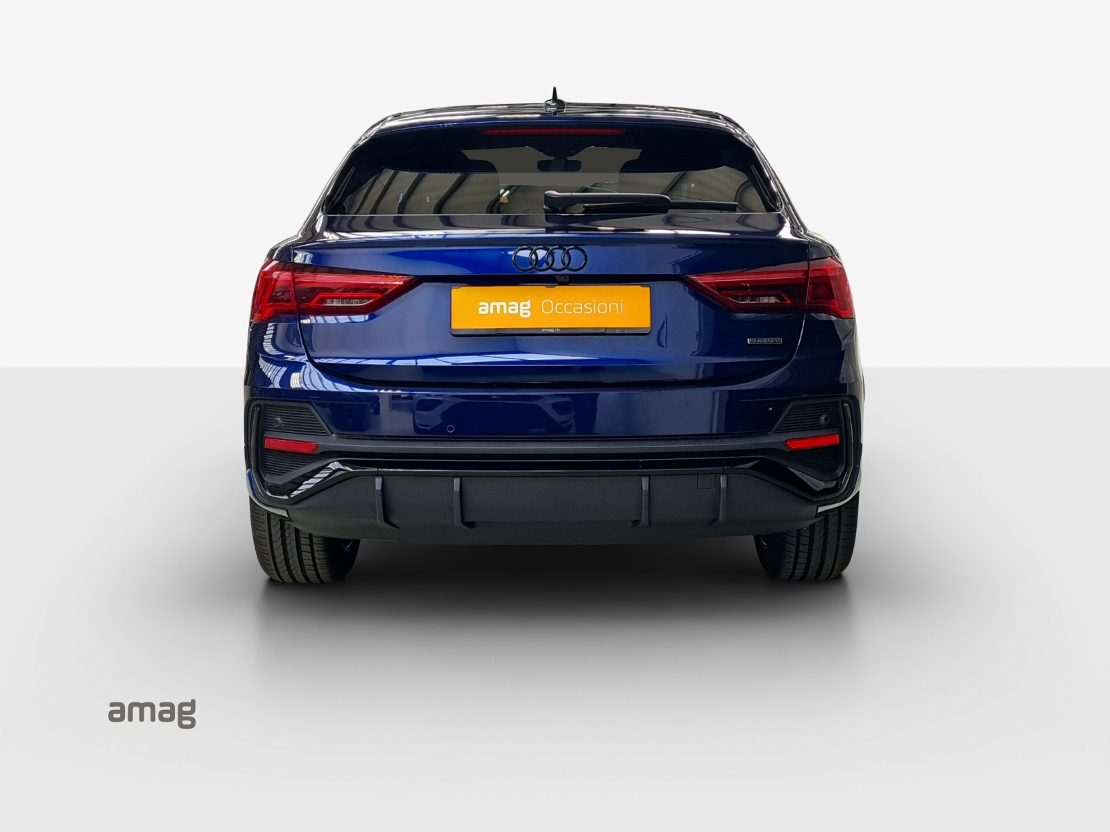 AUDI Q3 Sportback 45 TFSI S line quattro S-tronic-image-3