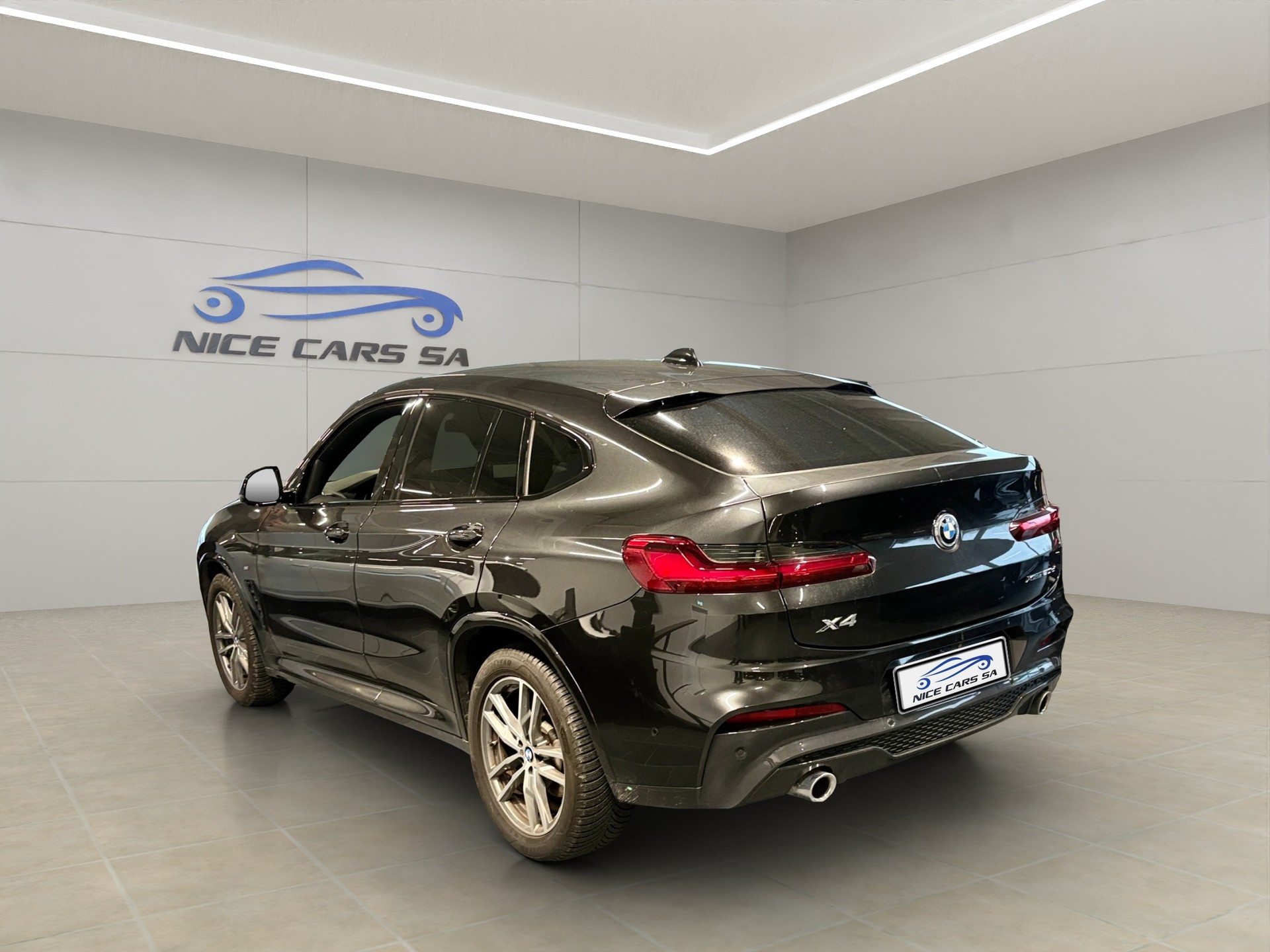 BMW X4 xDrive 20d M Sport Steptronic-image-3