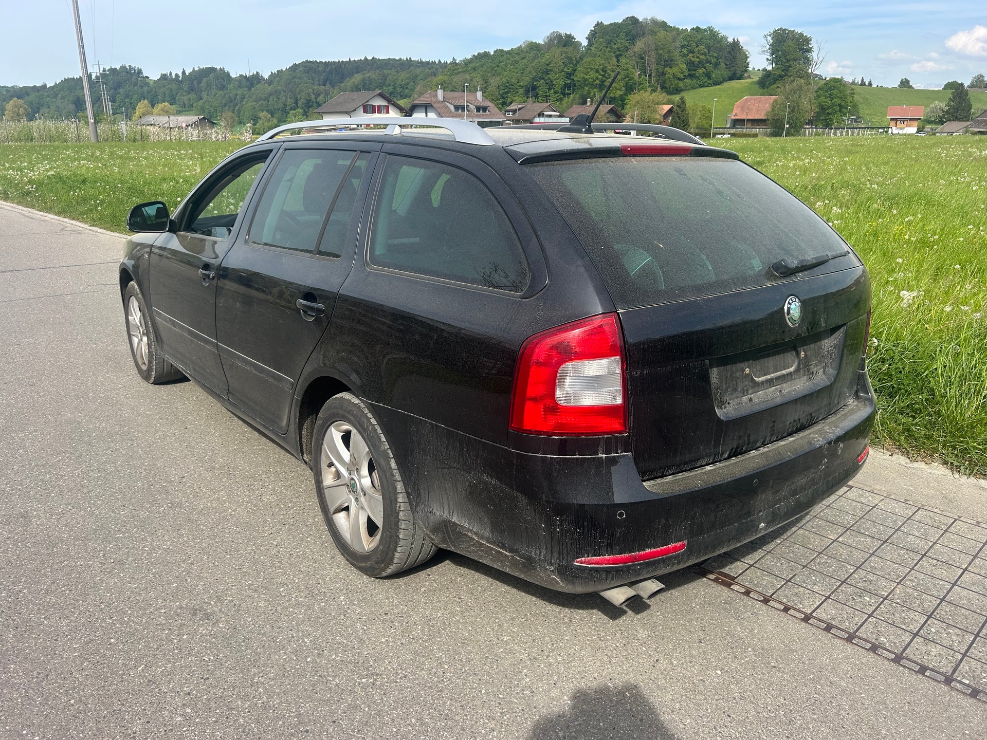 SKODA Octavia Combi 2.0 TDI Ambition 4x4 DSG-image-2