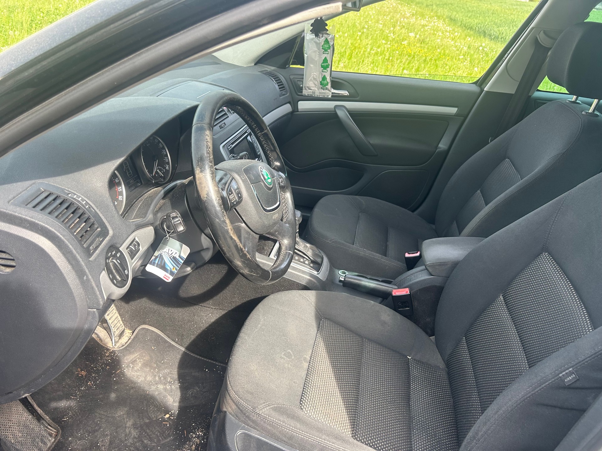 SKODA Octavia Combi 2.0 TDI Ambition 4x4 DSG-image-4