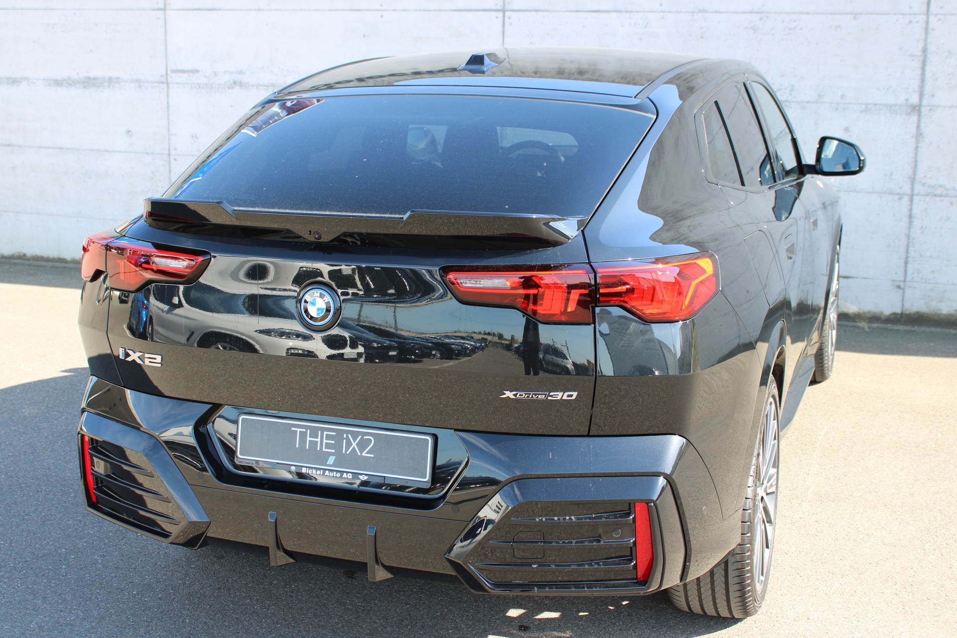 BMW iX2 xDrive 30 M Sport Pro-image-6