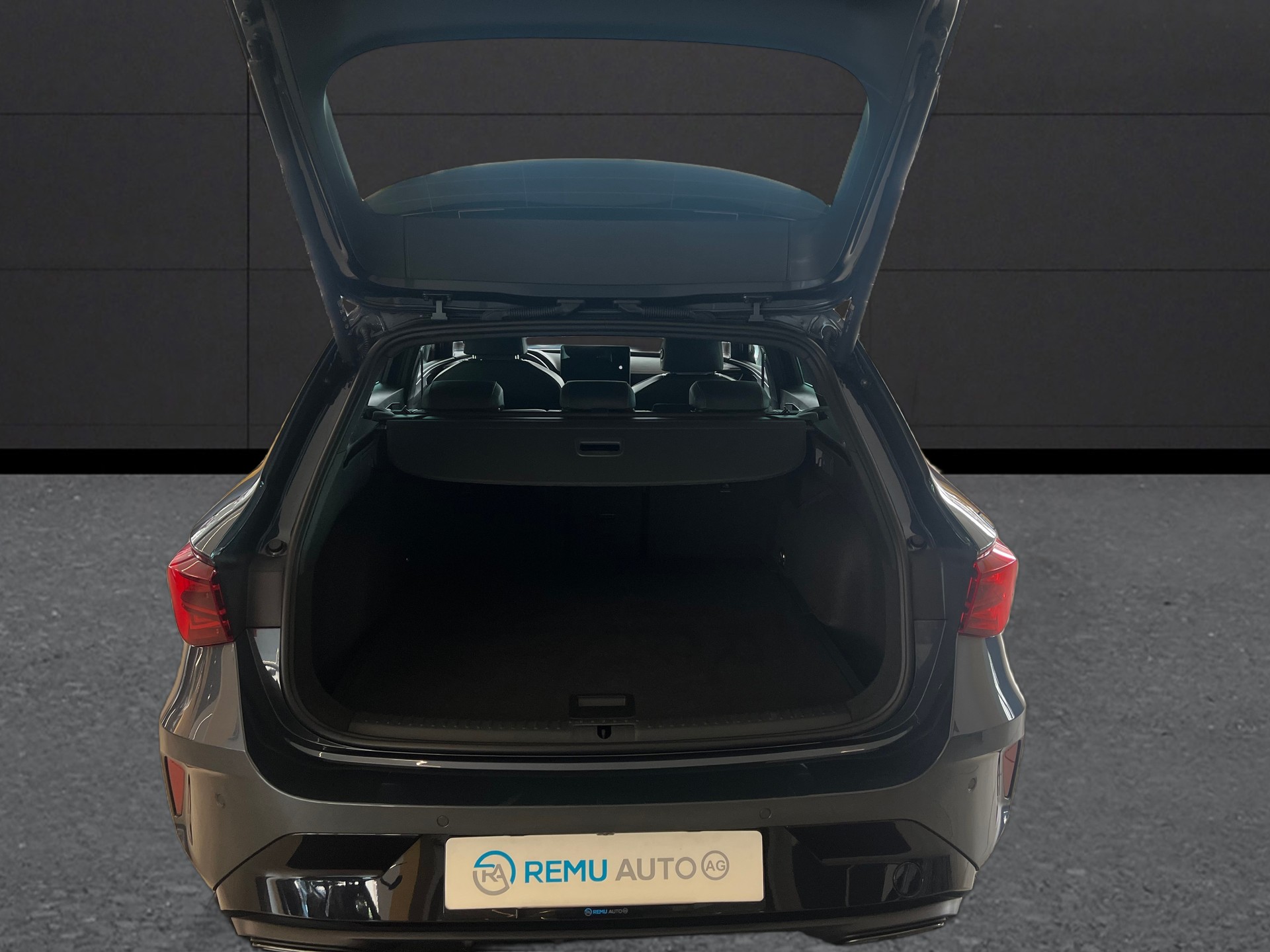 CUPRA LEON ST 1.5 eTSI DSG-image-3