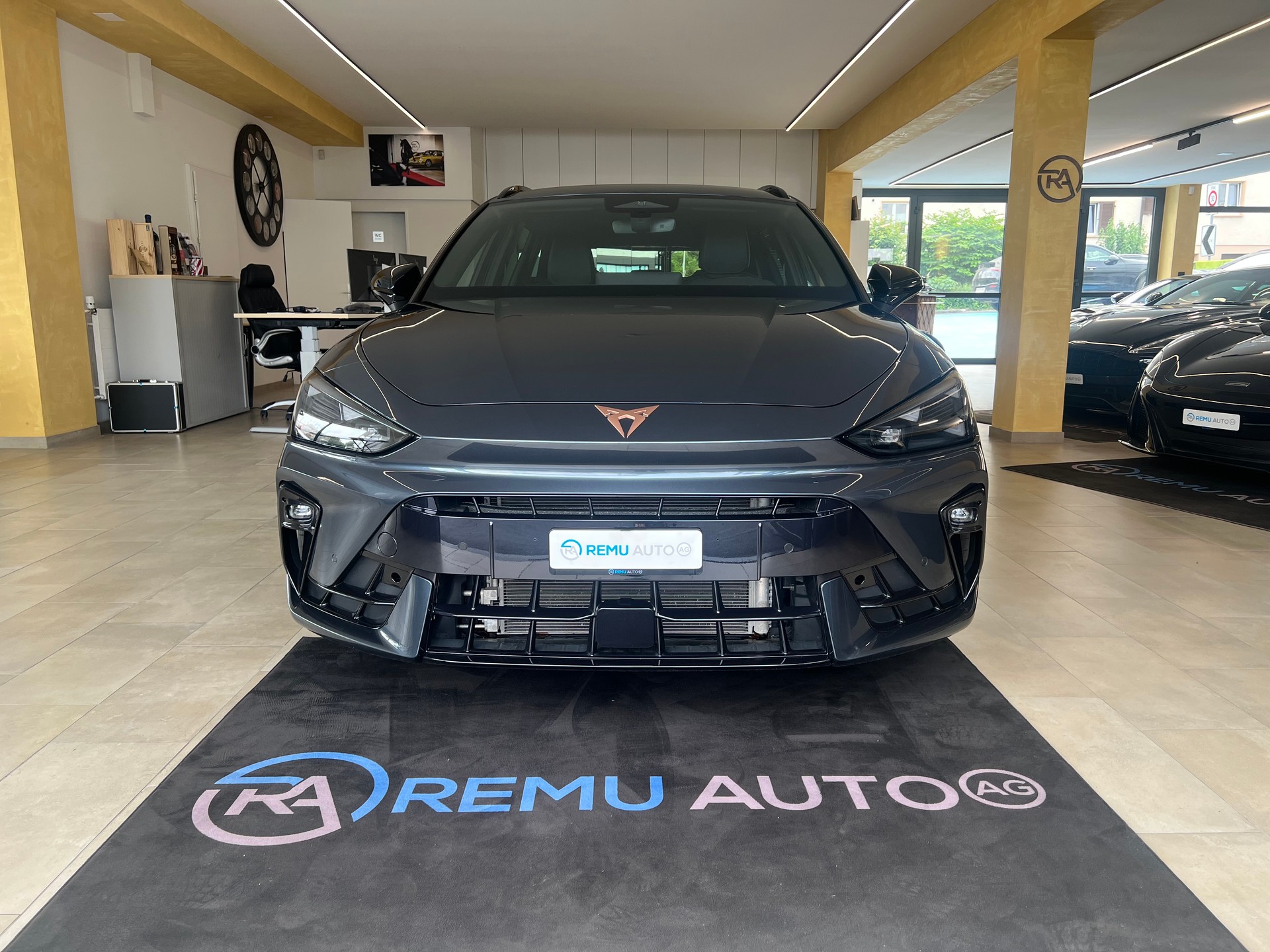 CUPRA LEON ST 1.5 eTSI DSG-image-6