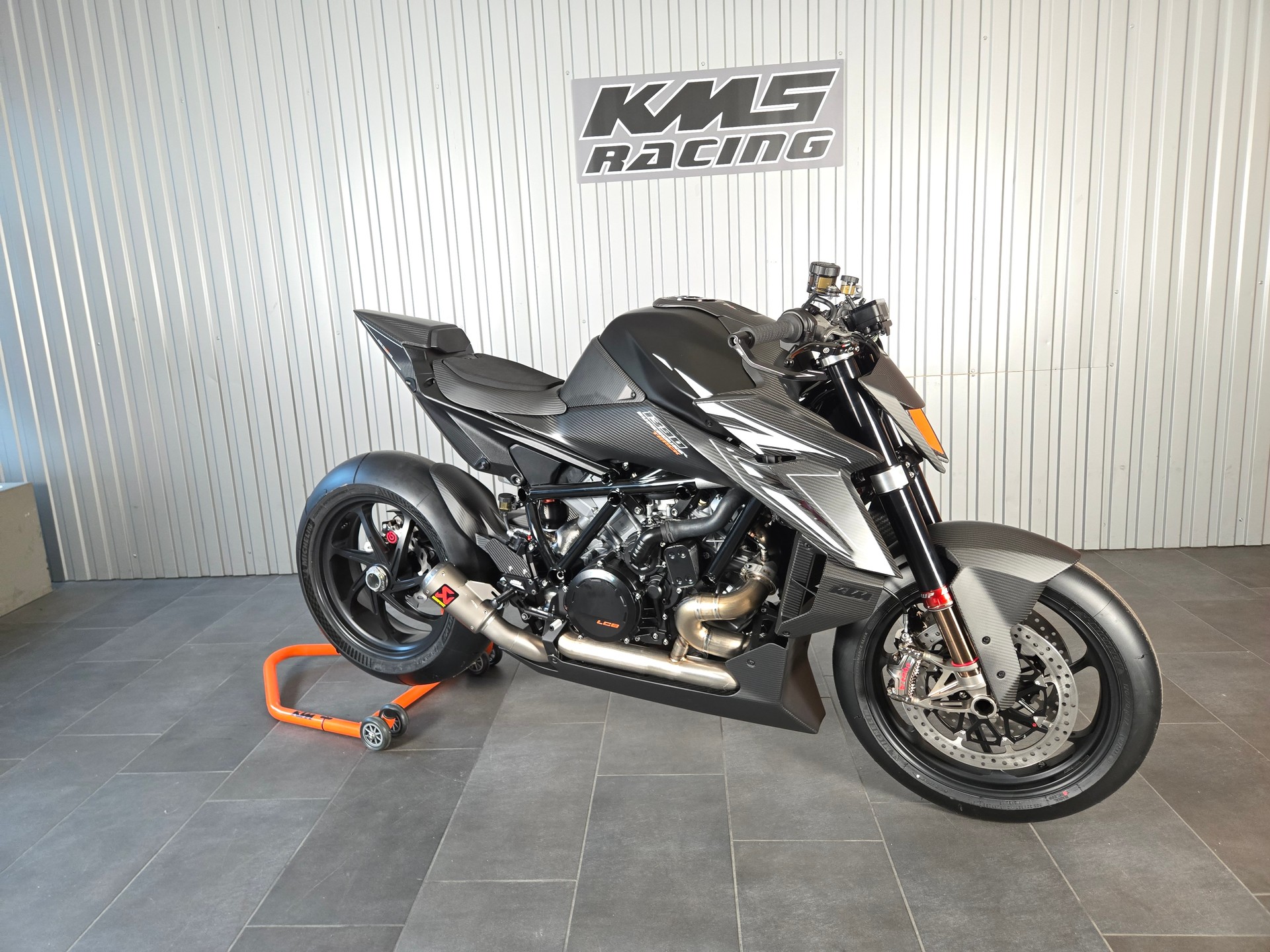 KTM 1390 Super Duke RR TRACK-showroom-element-1