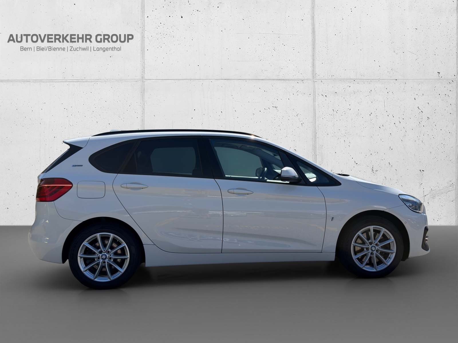 BMW 225xe Active Tourer-image-6