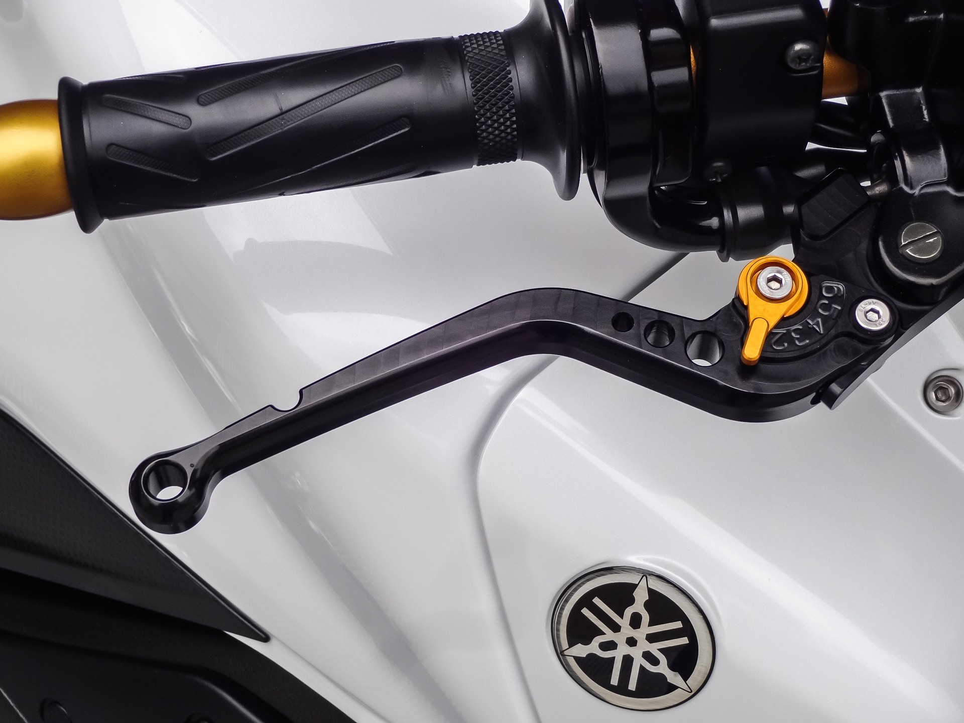 YAMAHA FZ1 N-image-11