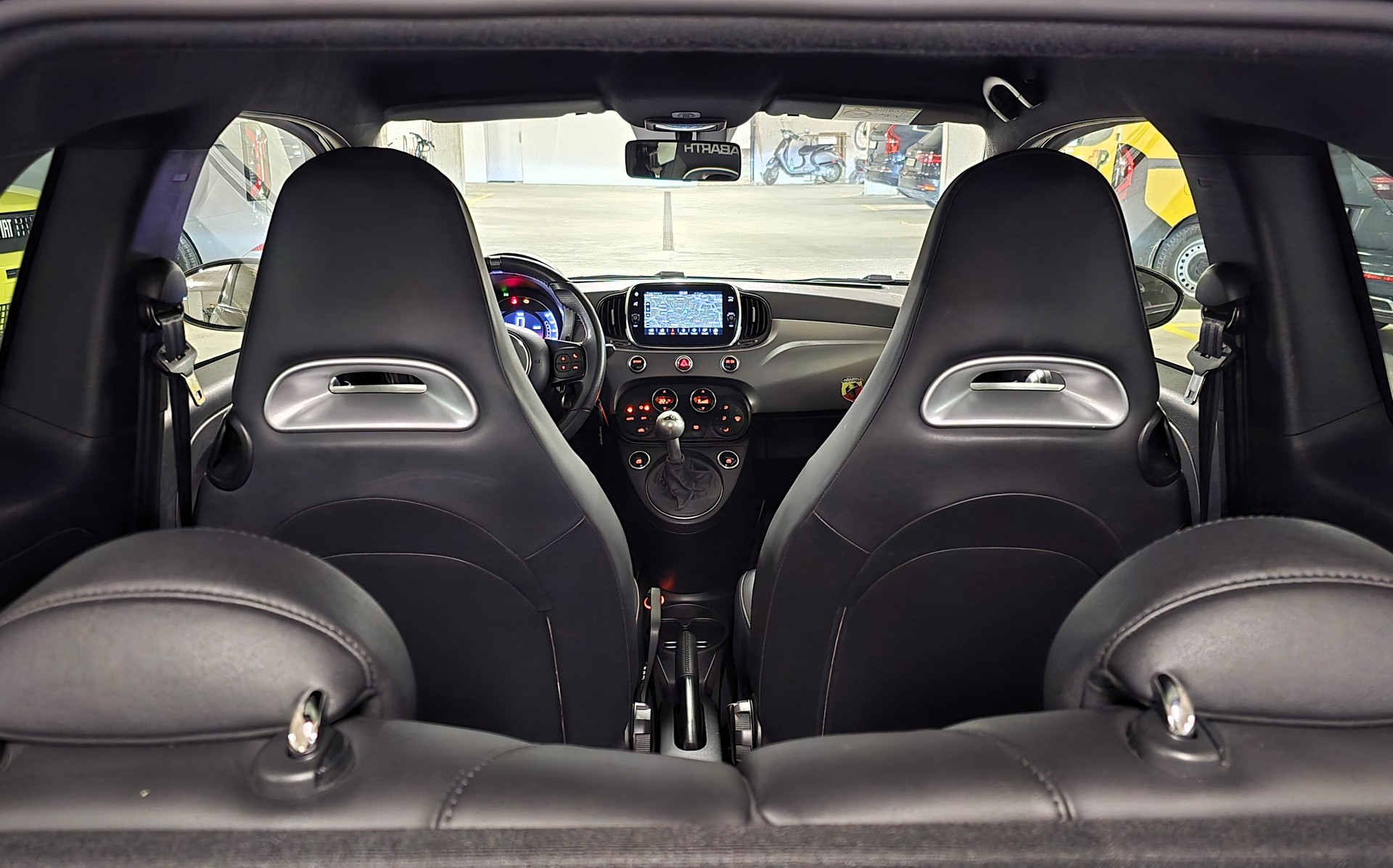 FIAT 595 1.4 16V Turbo Abarth Turismo-image-8