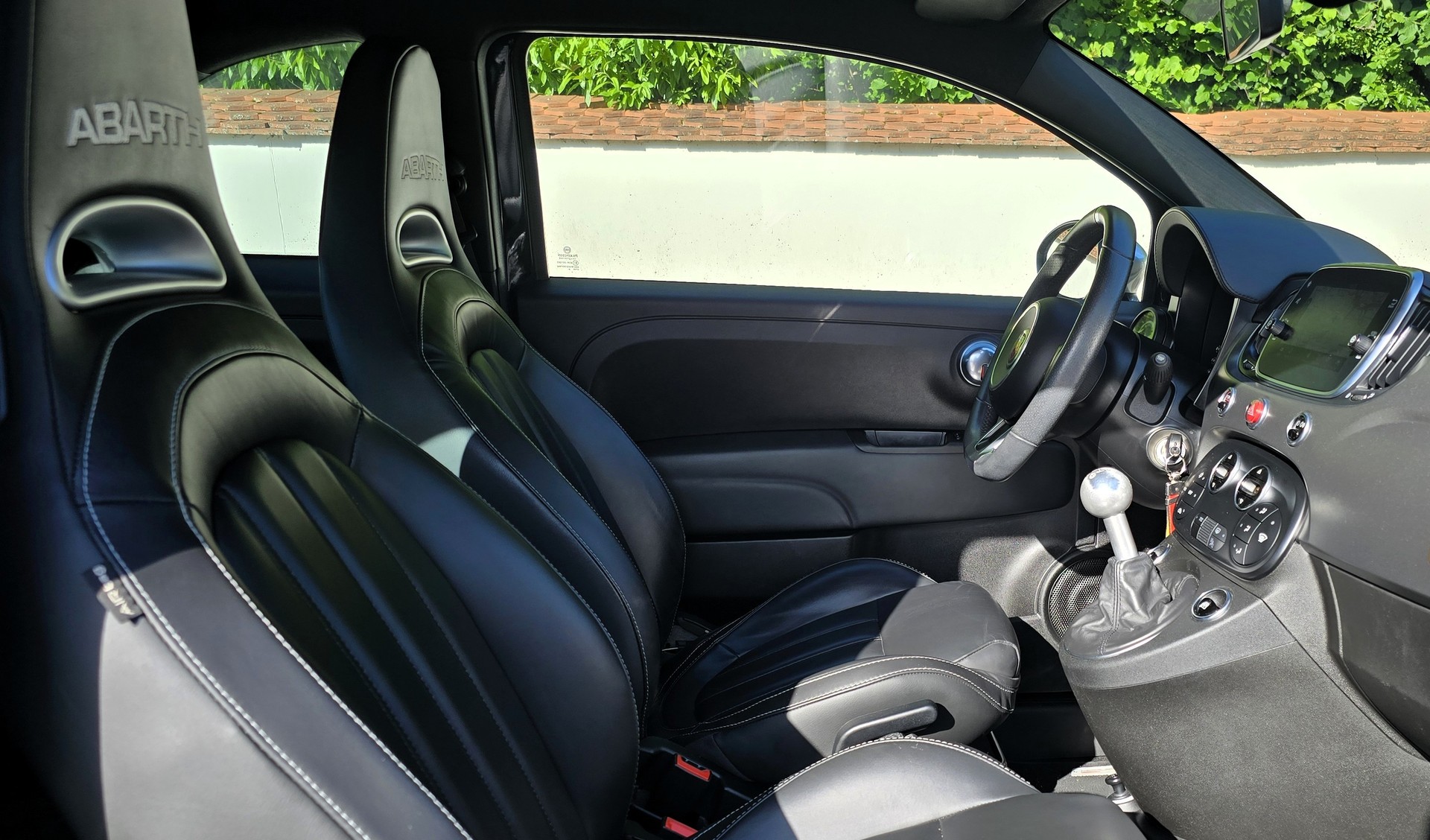 FIAT 595 1.4 16V Turbo Abarth Turismo-image-10