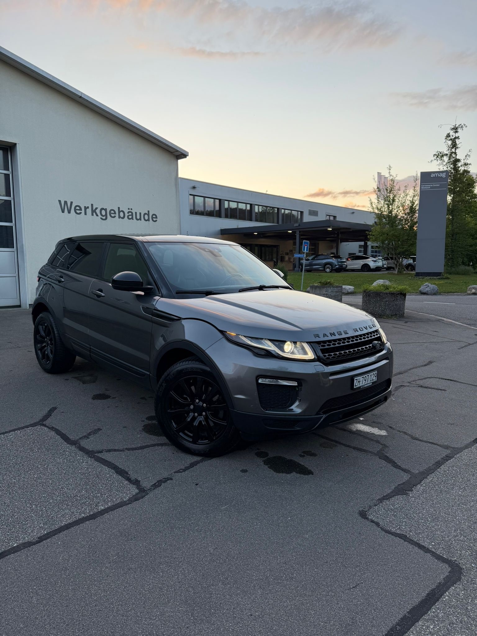 LAND ROVER 2.0 TD4 SE-image-0