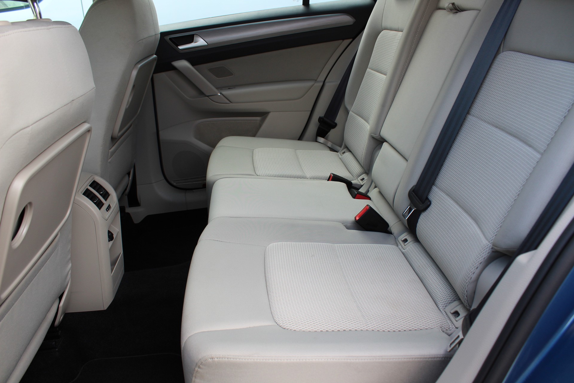 VW Golf Sportsvan 1.4 TSI Comfortline DSG-image-12
