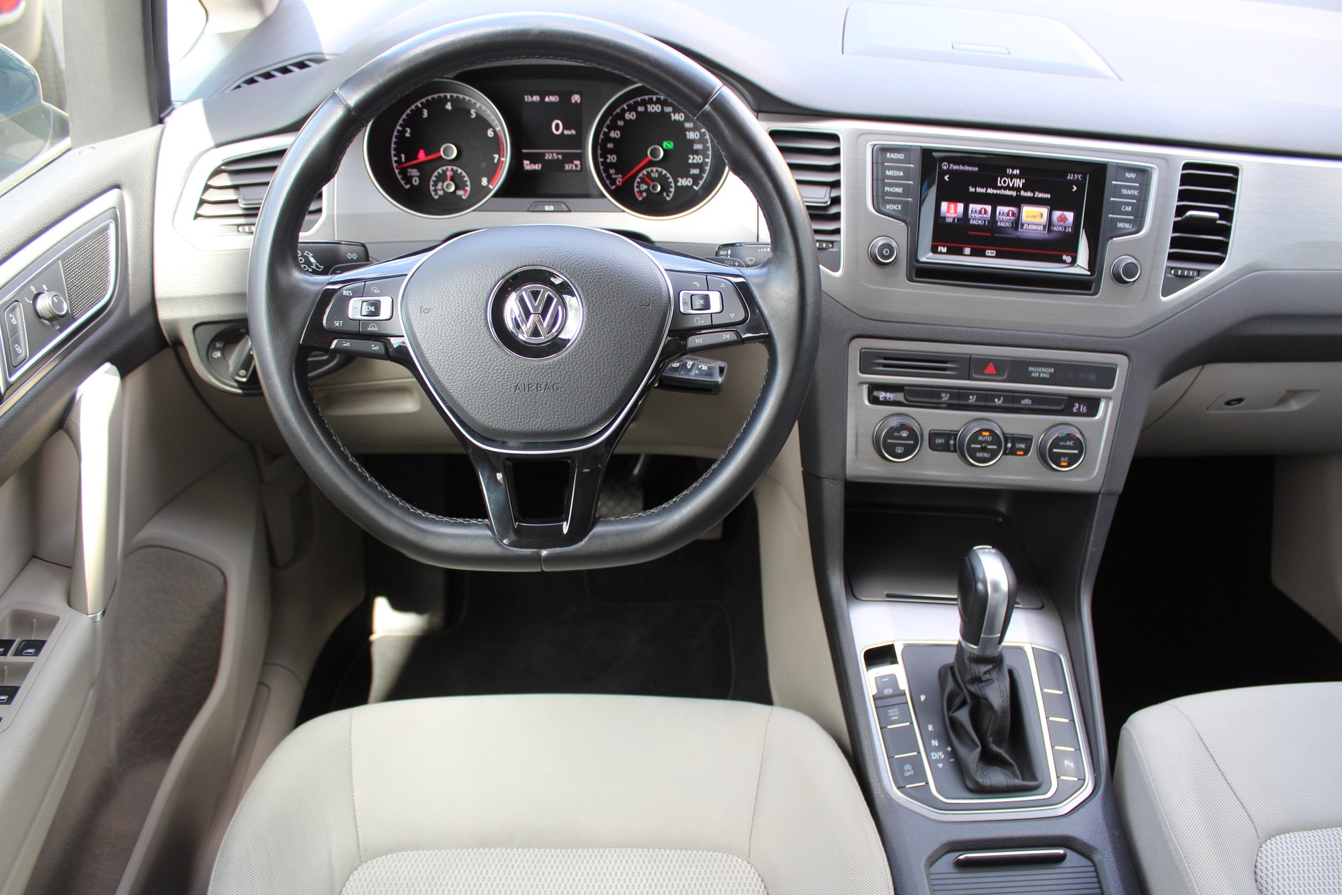VW Golf Sportsvan 1.4 TSI Comfortline DSG-image-8