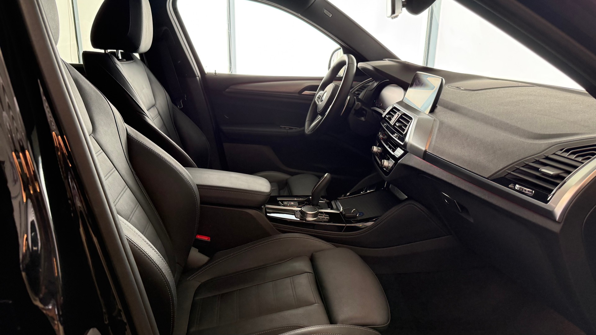 BMW X4 20d xDrive-image-4
