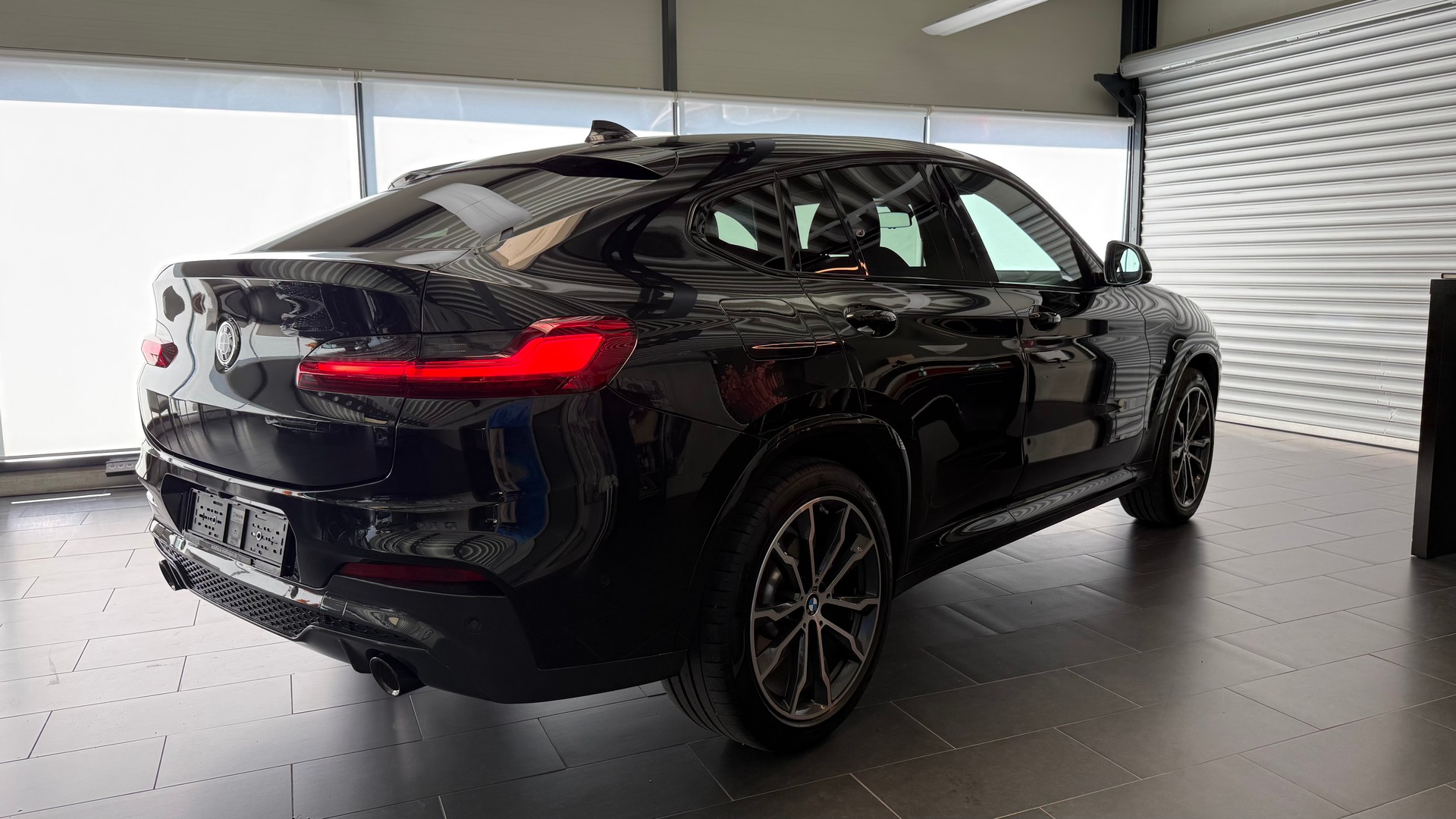 BMW X4 20d xDrive-image-6