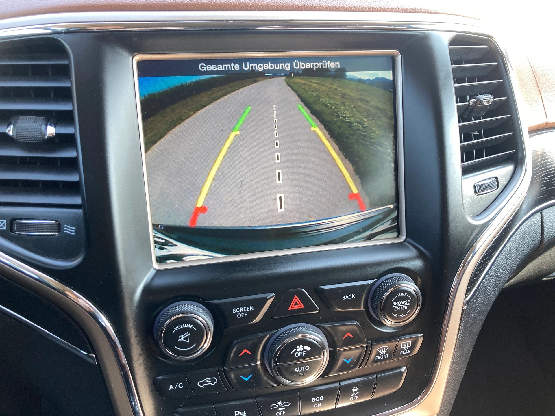 JEEP Grand Cherokee 3.0 CRD Summit Automatic-image-13