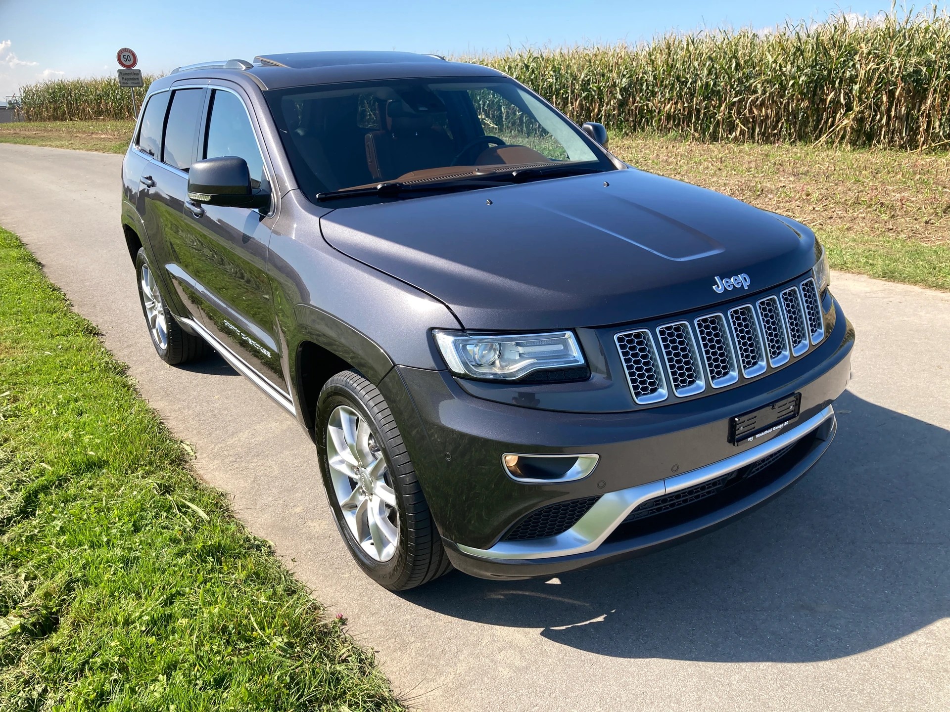 JEEP Grand Cherokee 3.0 CRD Summit Automatic-image-1
