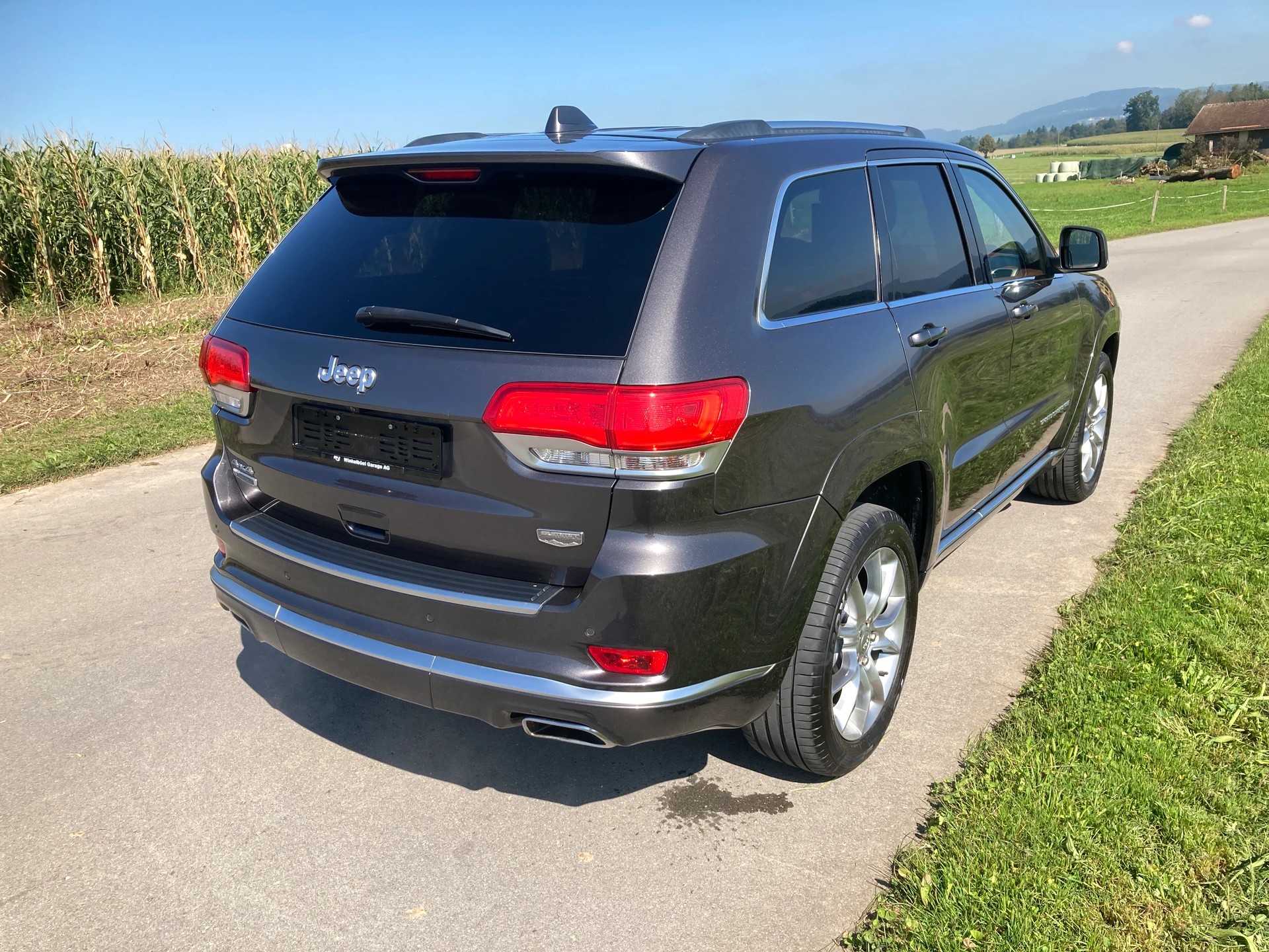 JEEP Grand Cherokee 3.0 CRD Summit Automatic-image-2