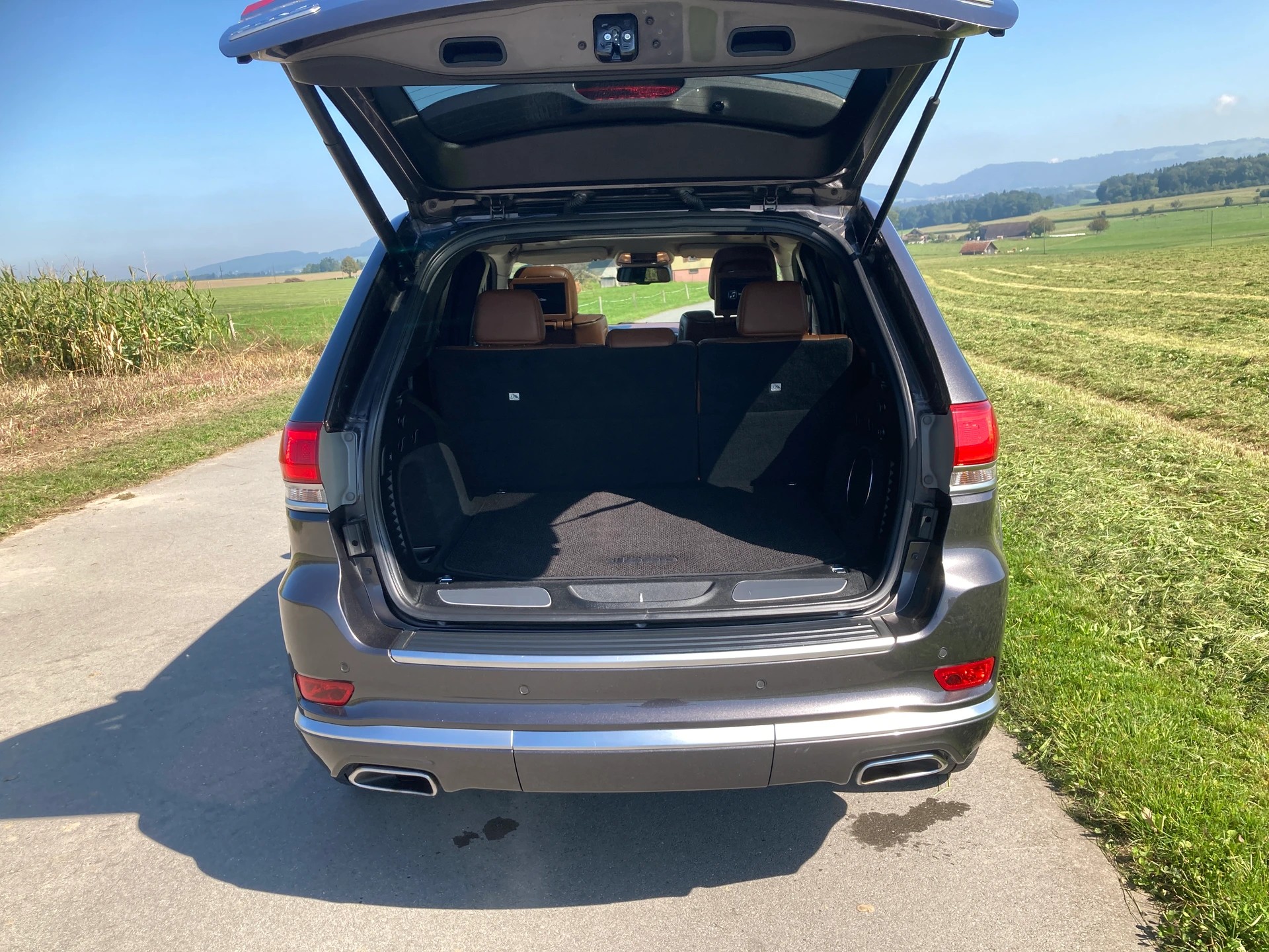JEEP Grand Cherokee 3.0 CRD Summit Automatic-image-6