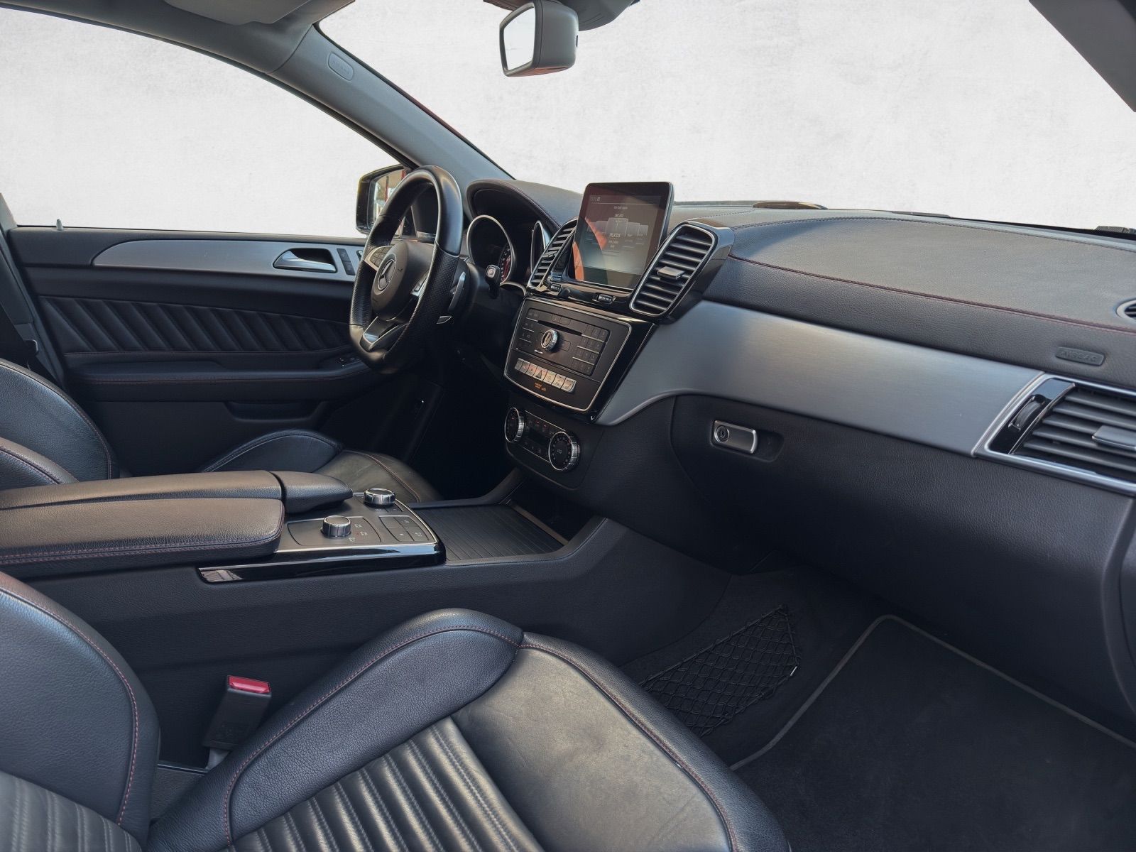 MERCEDES-BENZ GLE 350 GLE Coupé 350 d 4Matic 9G-Tronic-image-9
