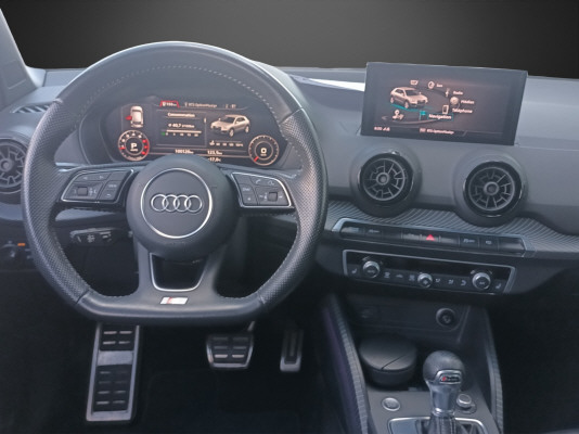 AUDI Q2 2.0 TFSI sport quattro-image-8