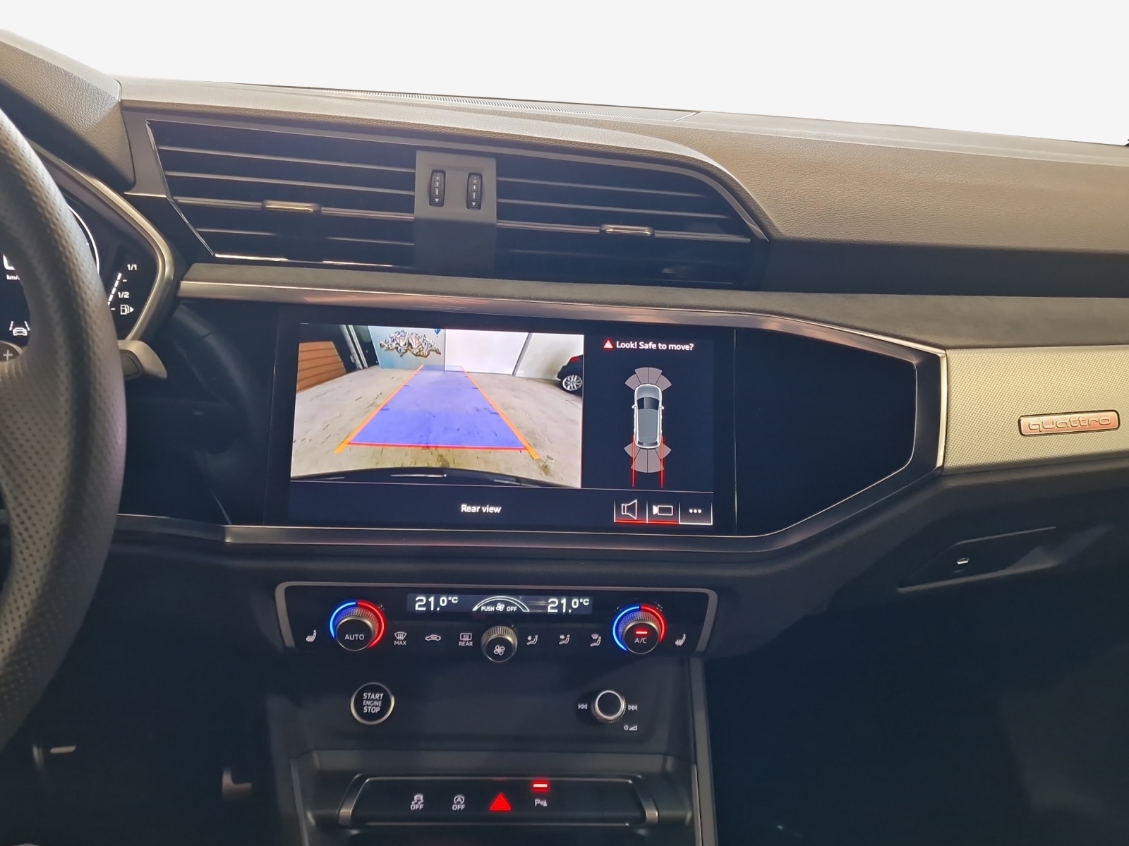 AUDI Q3 40 TDI S line quattro S-tronic-image-15