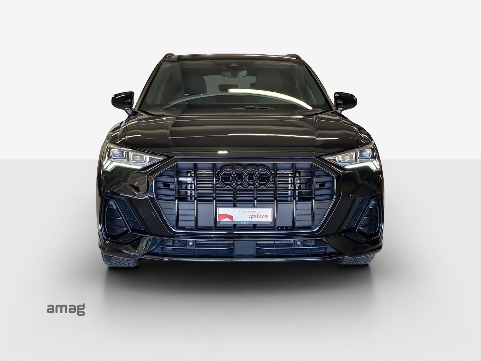 AUDI Q3 40 TDI S line quattro S-tronic-image-6