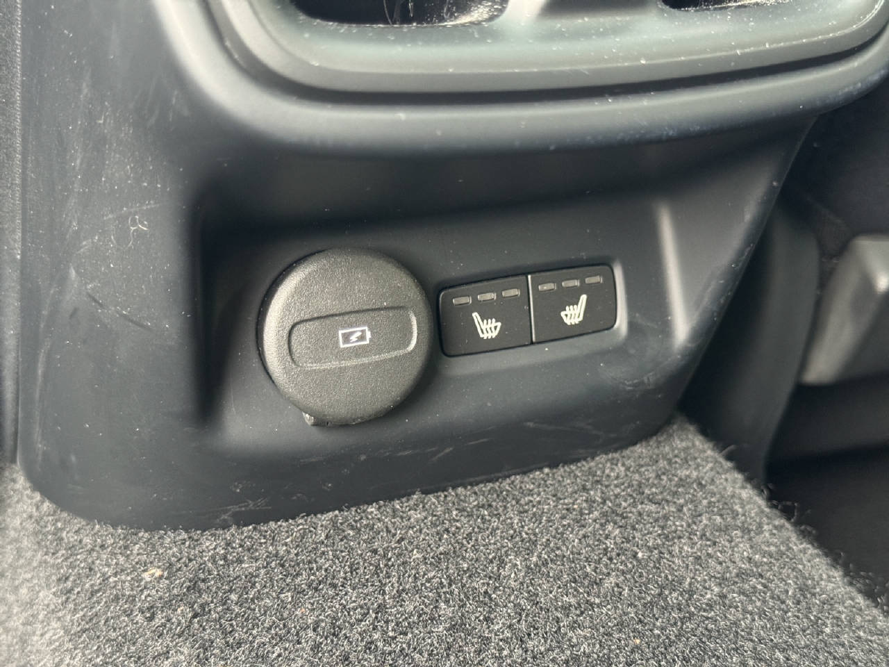 POLESTAR 2 Standard Range Single Motor-image-12