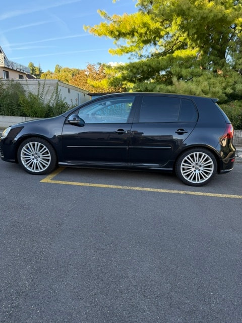 VW Golf R32 4Motion-image-1
