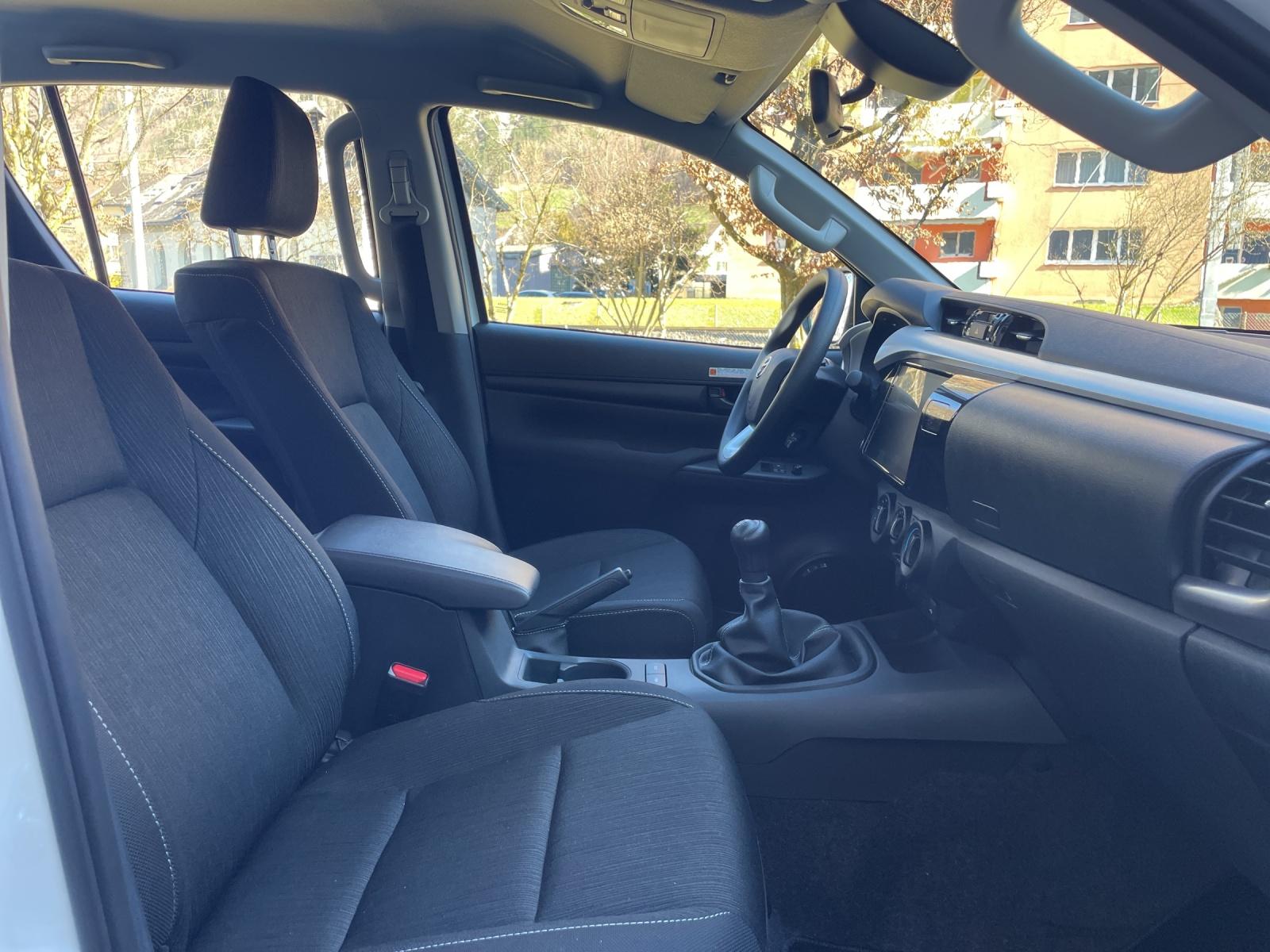 TOYOTA Hilux Double Cab.-Pick-up 2.8 D-4D 204 Comfort-image-13