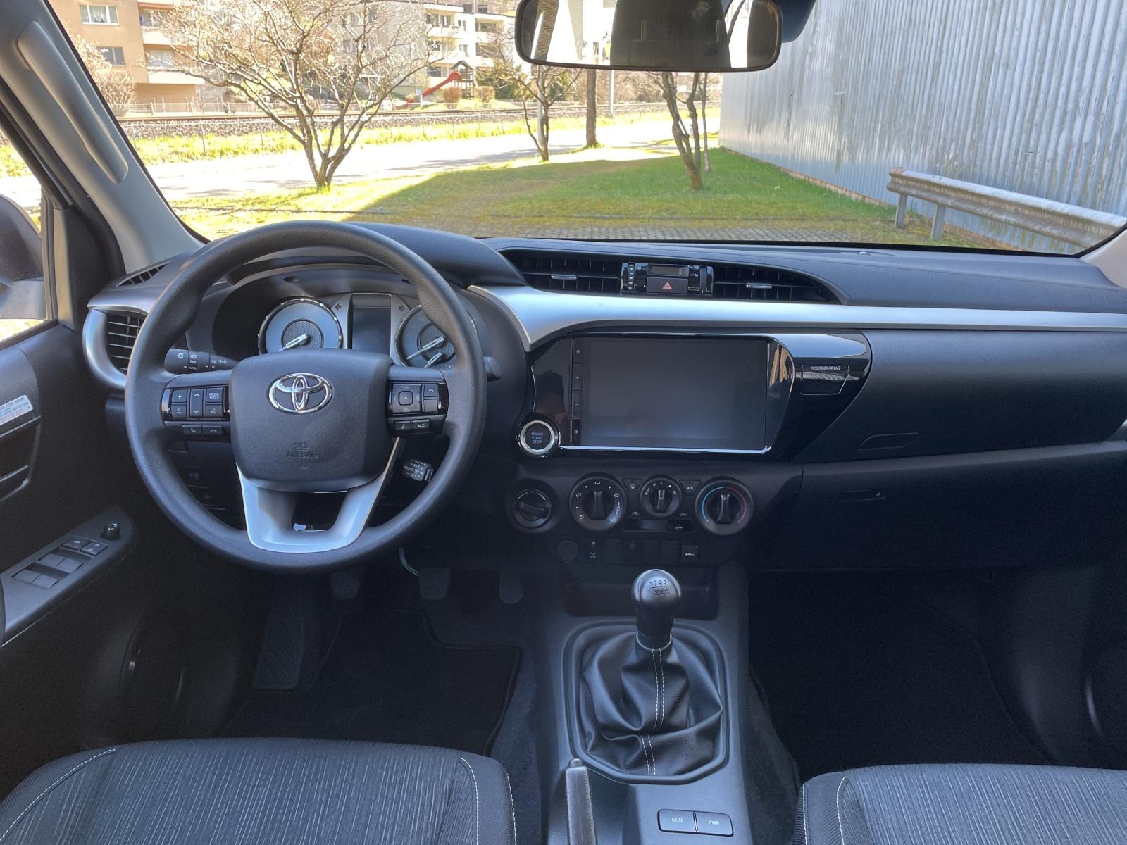 TOYOTA Hilux Double Cab.-Pick-up 2.8 D-4D 204 Comfort-image-11