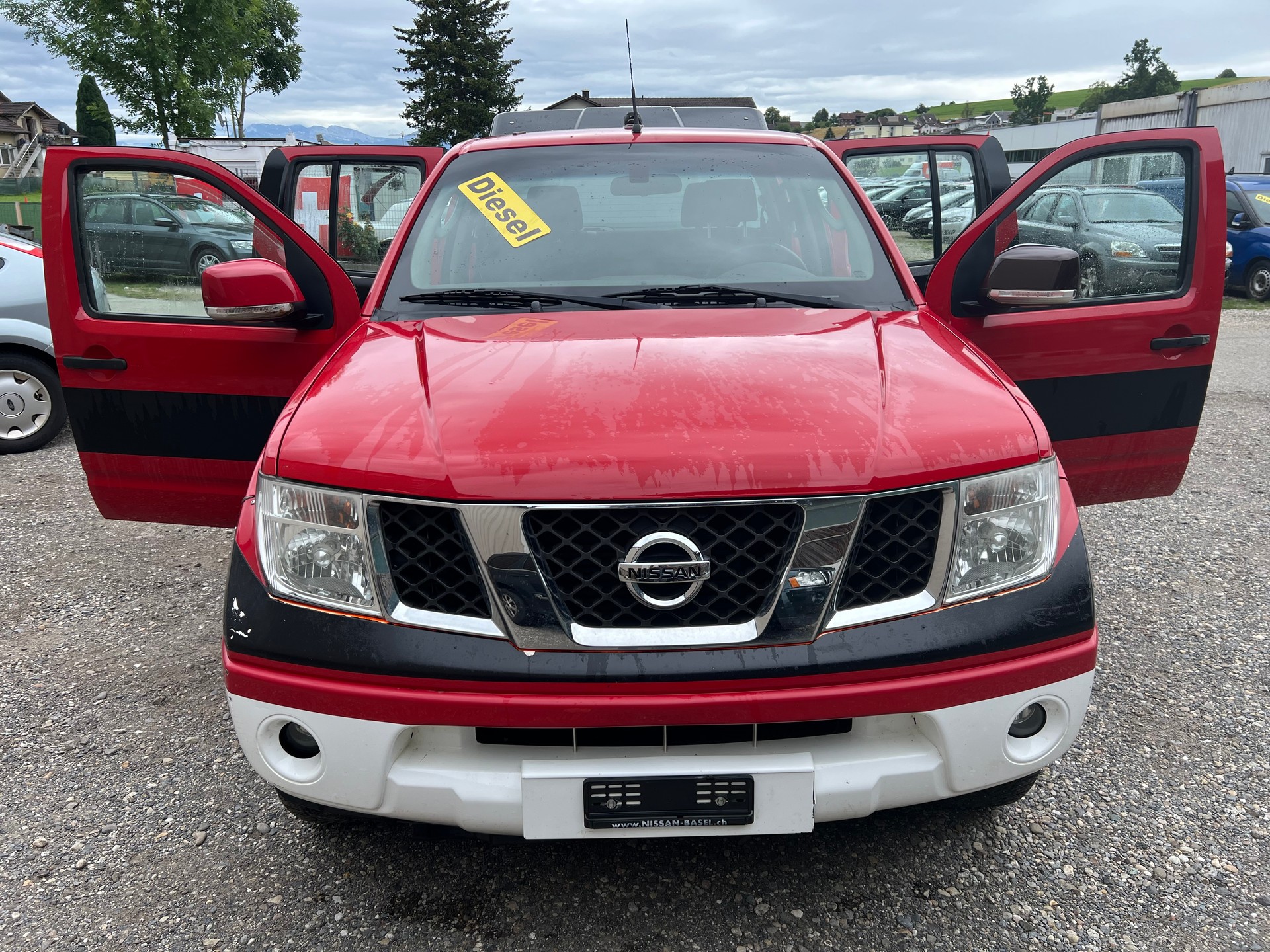 NISSAN Navara Double Cab LE 2.5 dCiA 4WD-image-6