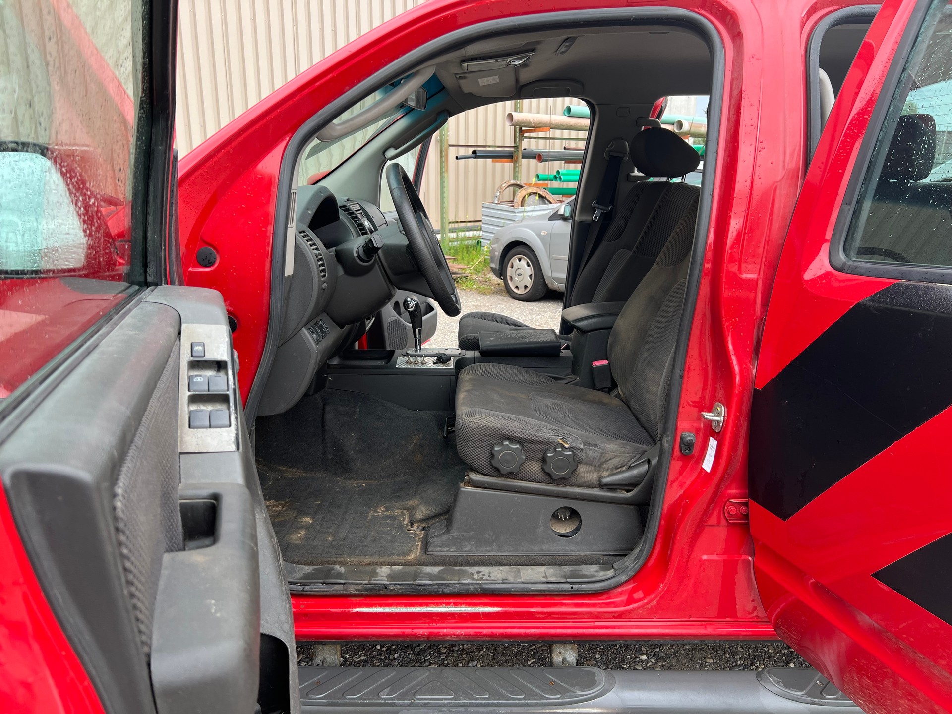 NISSAN Navara Double Cab LE 2.5 dCiA 4WD-image-7
