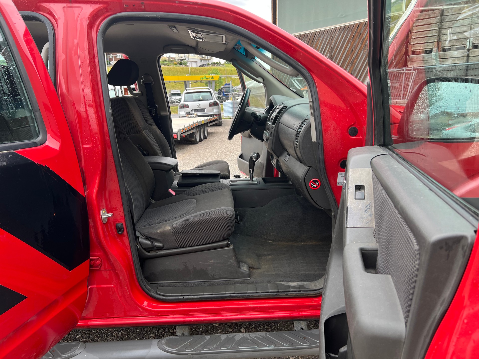NISSAN Navara Double Cab LE 2.5 dCiA 4WD-image-8