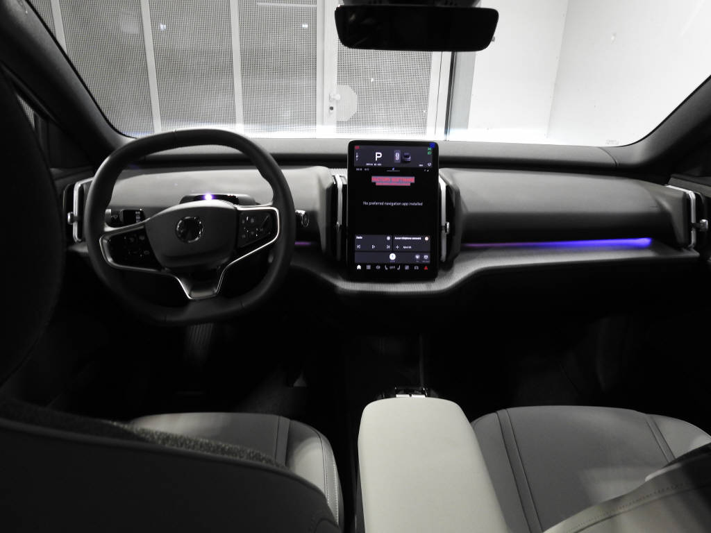 VOLVO EX 30 E60 Plus-image-7