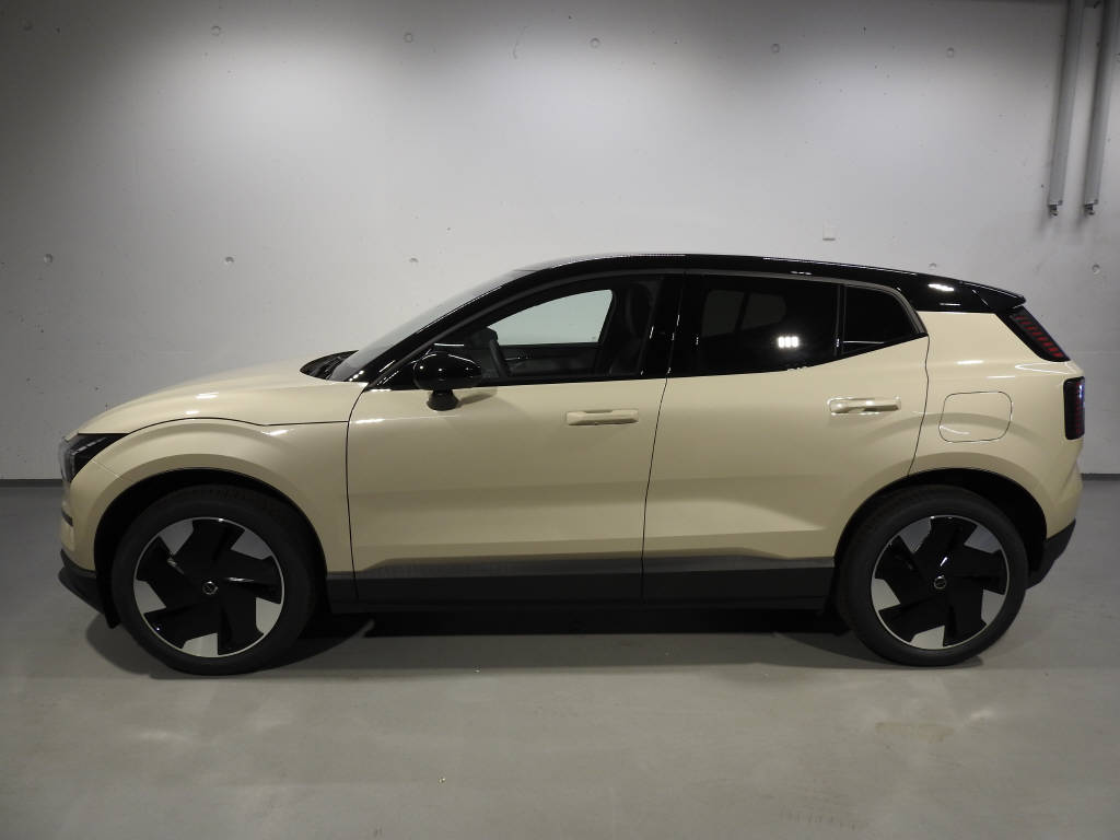 VOLVO EX 30 E60 Plus-image-2