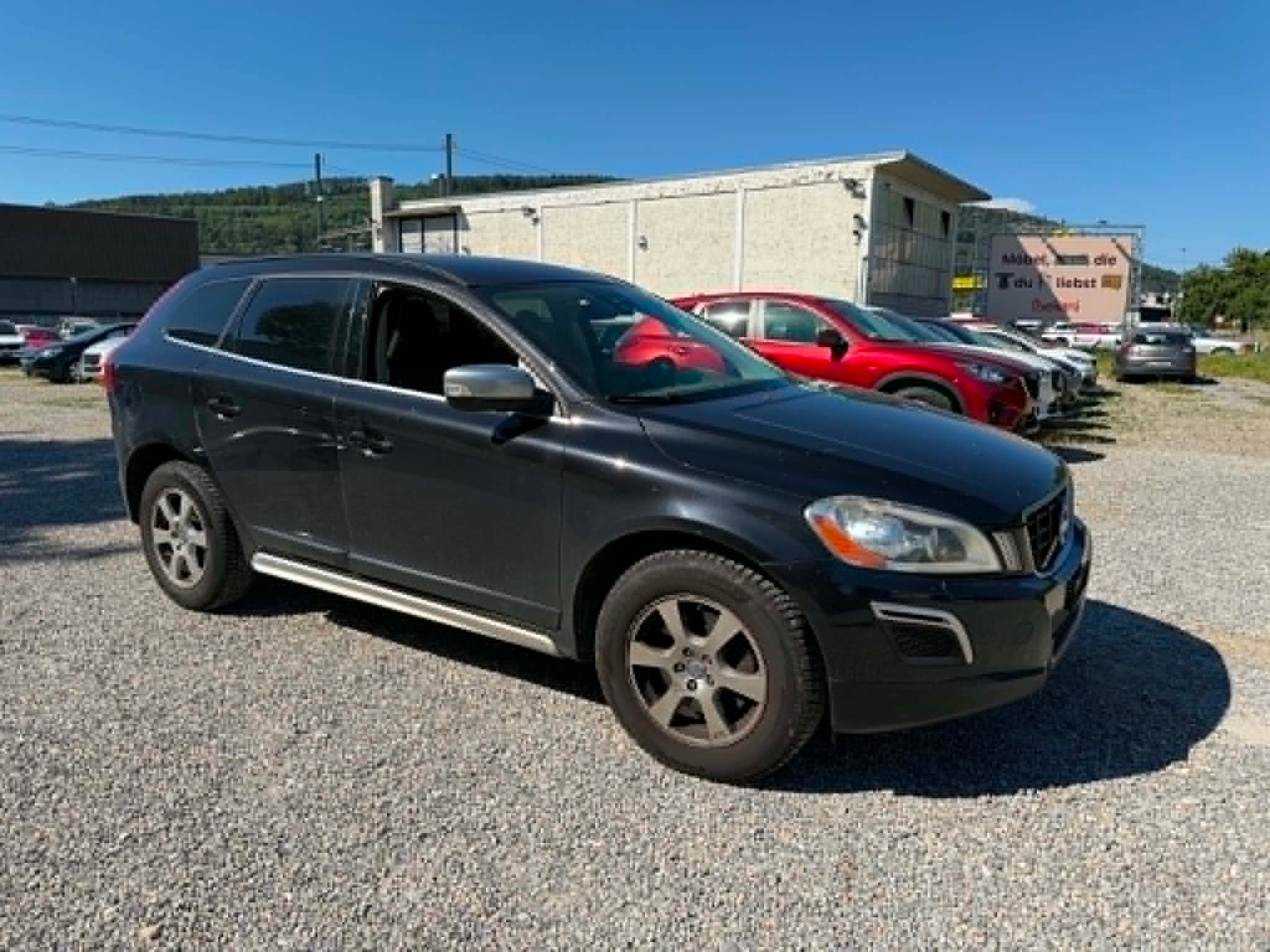 VOLVO XC60 D5 AWD Momentum Geartronic-image-0