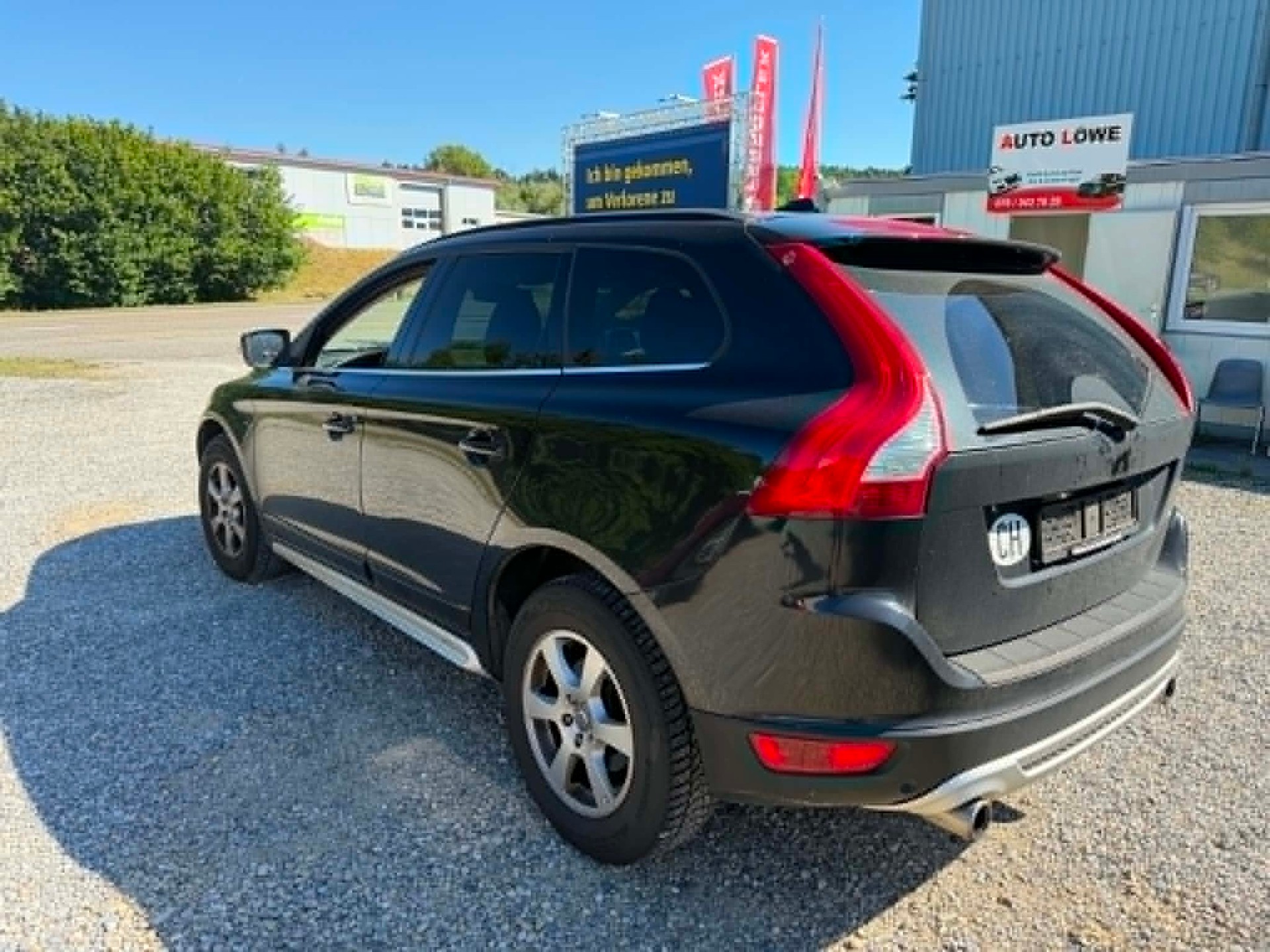 VOLVO XC60 D5 AWD Momentum Geartronic-image-7