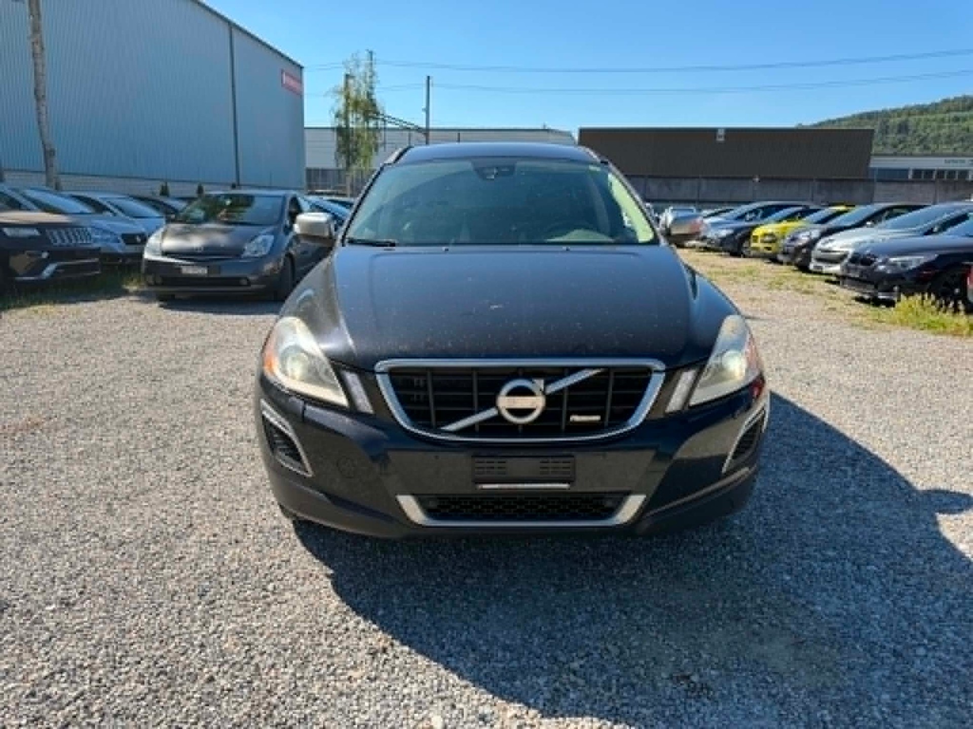 VOLVO XC60 D5 AWD Momentum Geartronic-image-9