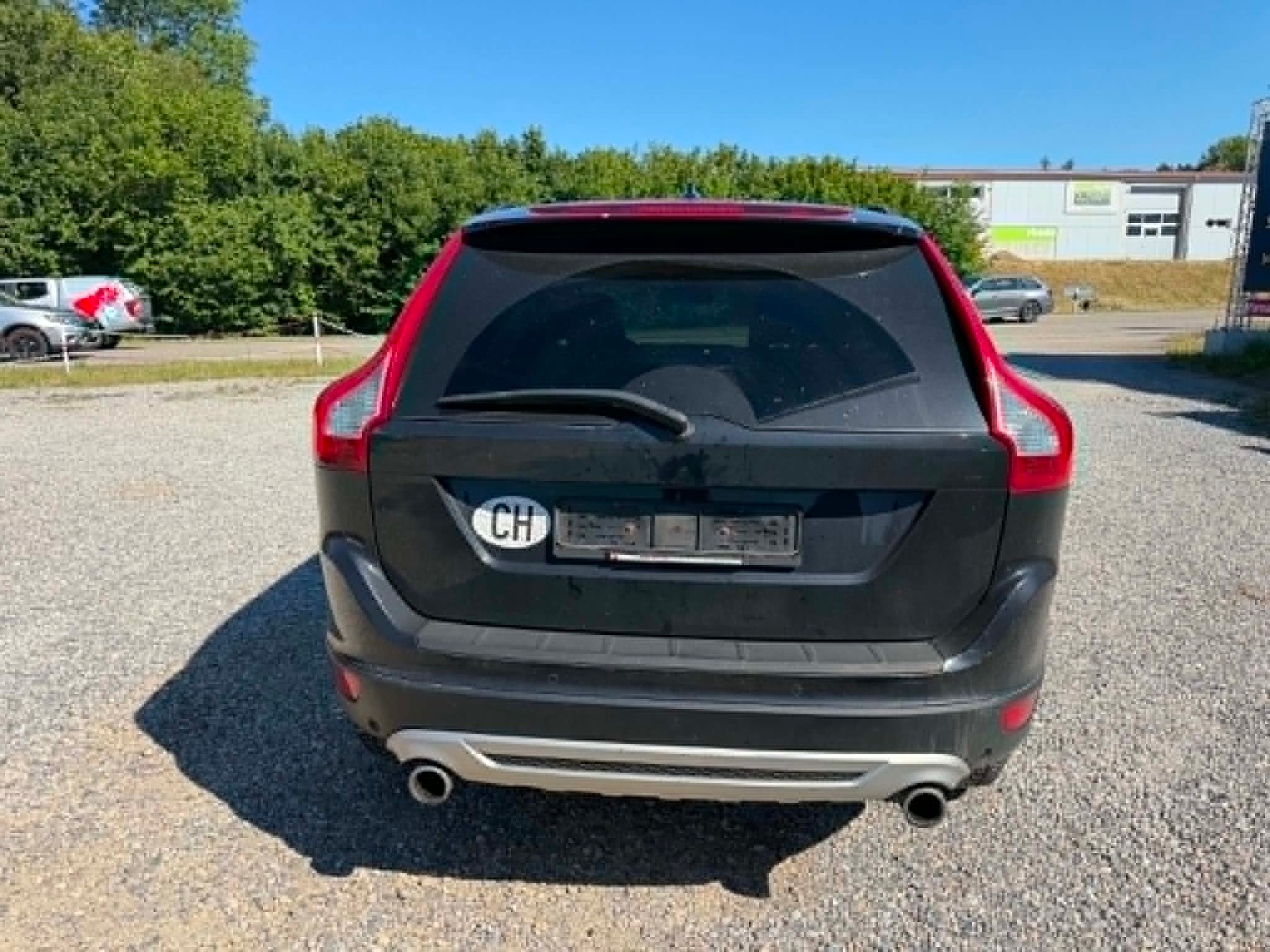 VOLVO XC60 D5 AWD Momentum Geartronic-image-8