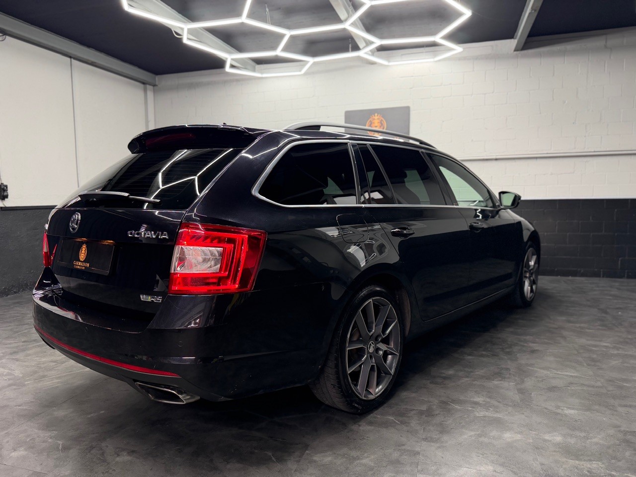 SKODA Octavia Combi 2.0 TSI RS DSG | APR 312PS | Carbon-image-8