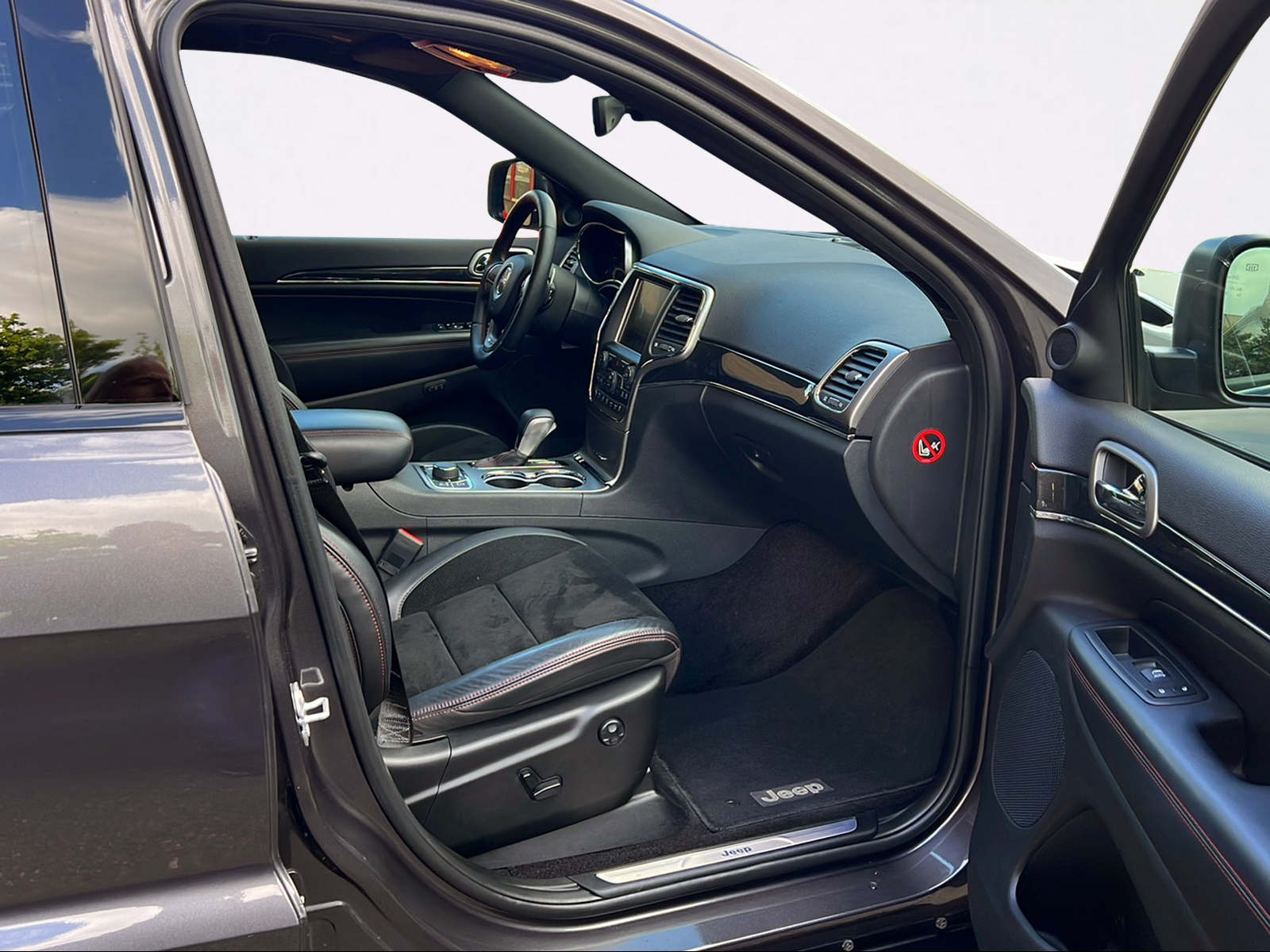 JEEP Grand Cherokee 3.0 CRD Trailhawk Automatic-image-4