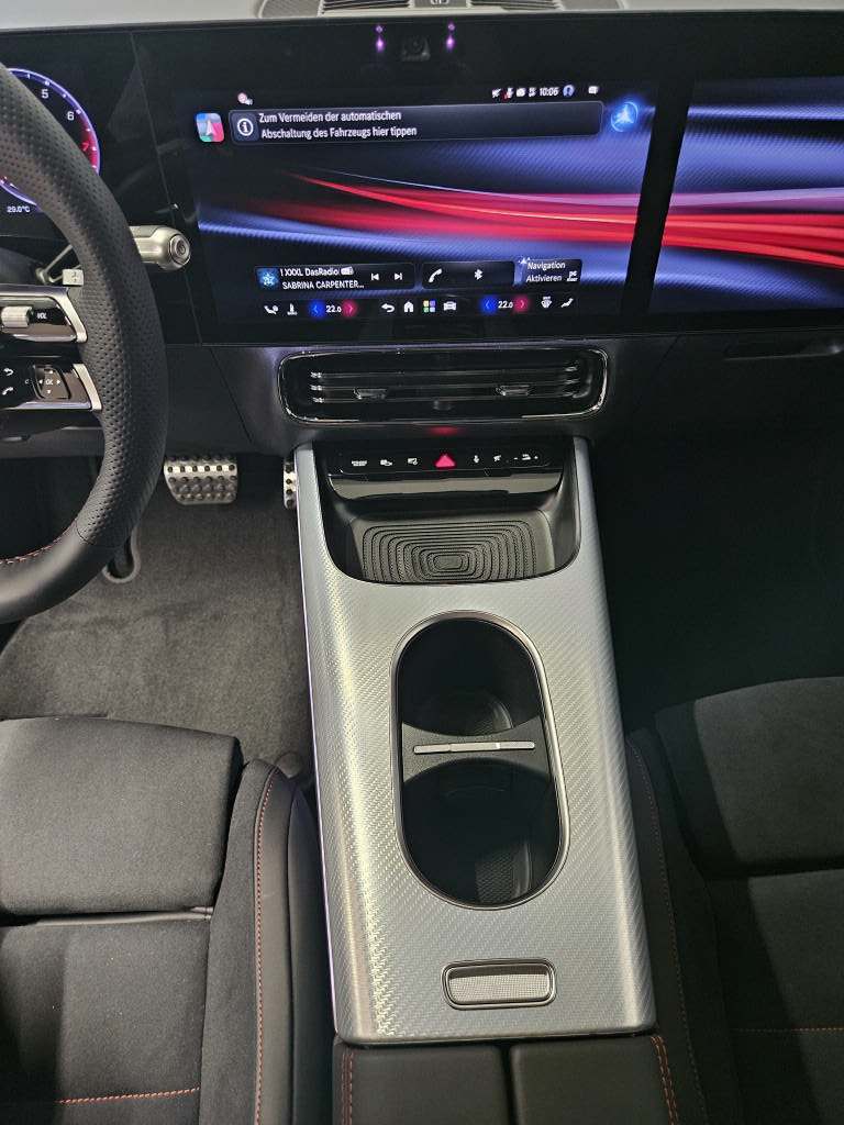 MERCEDES-BENZ GLB 220 4Matic-image-10