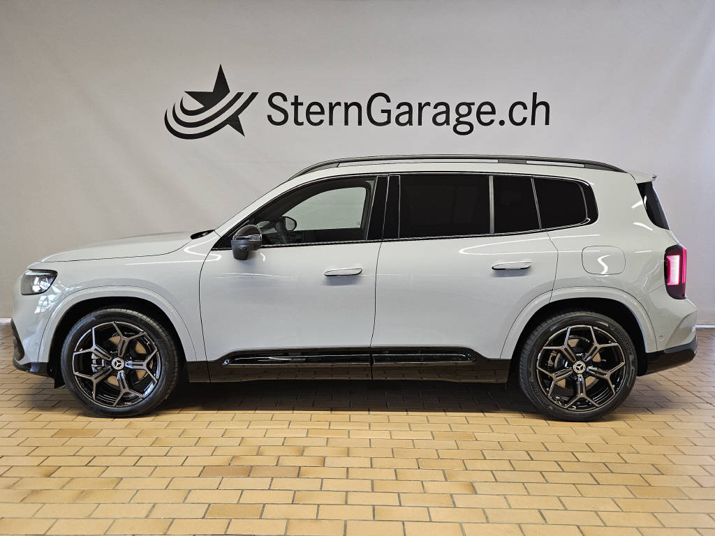 MERCEDES-BENZ GLB 220 4Matic-showroom-element-1