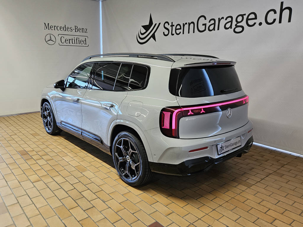 MERCEDES-BENZ GLB 220 4Matic-showroom-element-2