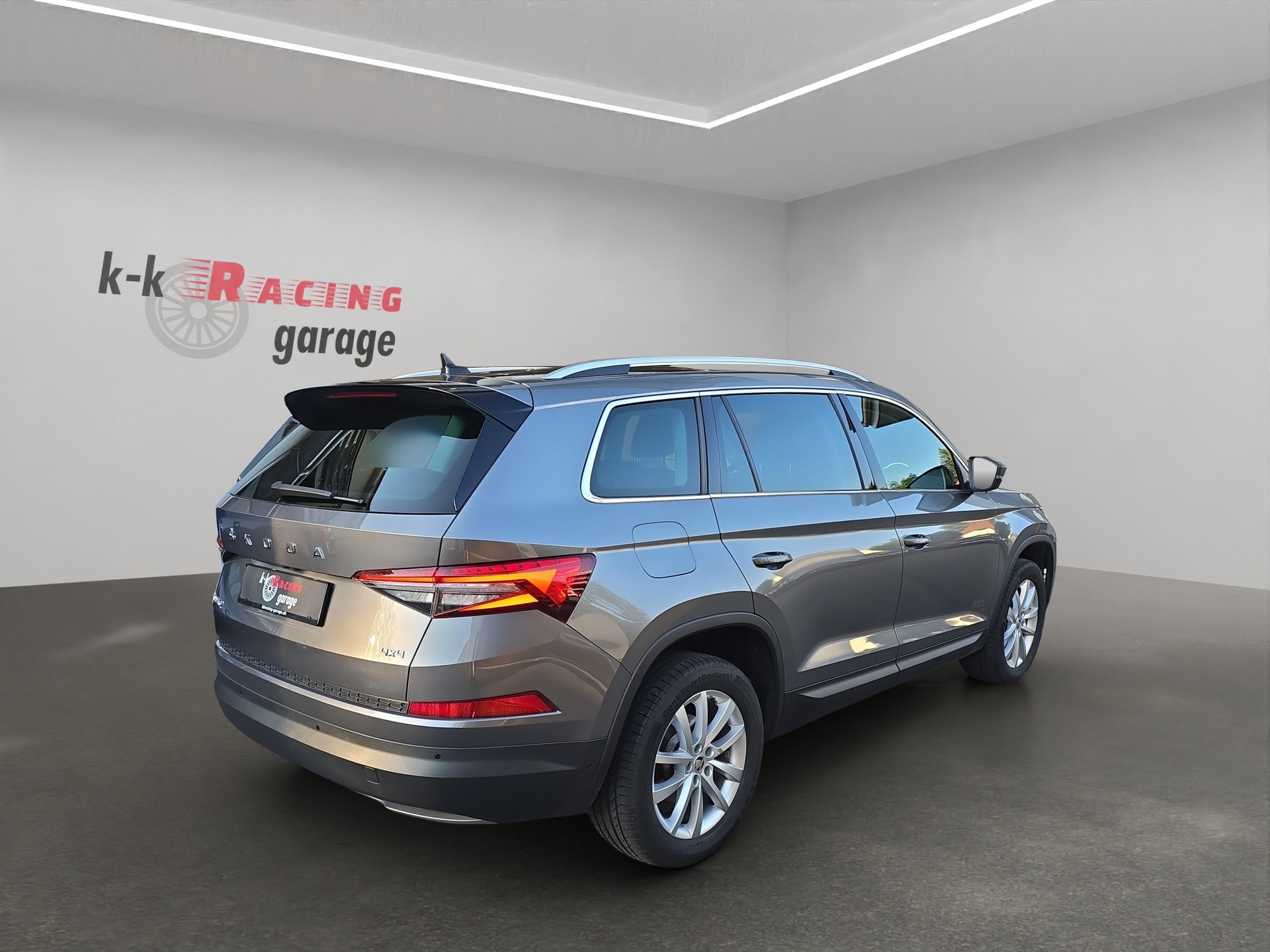 SKODA Kodiaq 2.0 TSI 4x4 Style-image-3