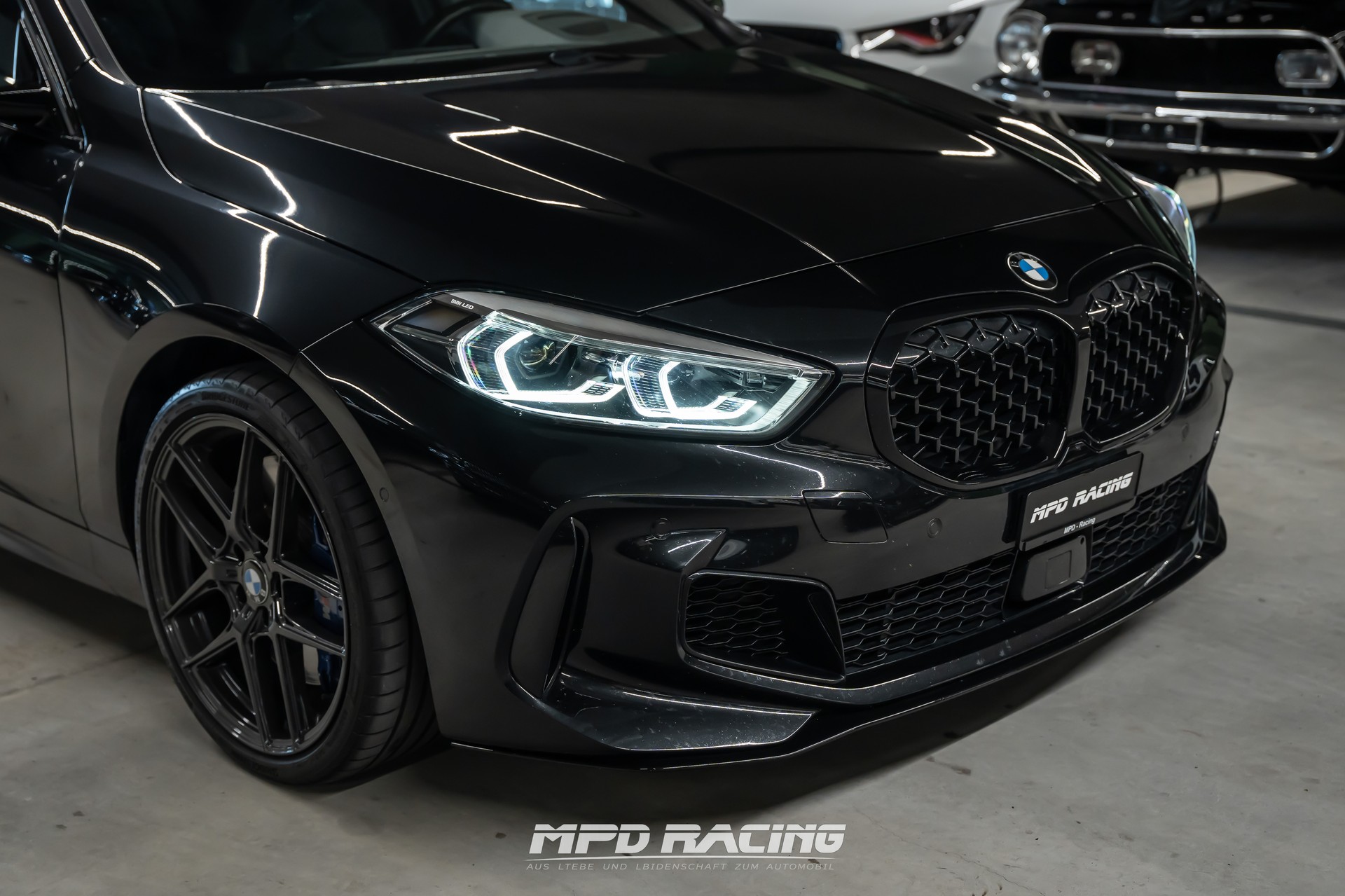BMW M135i xDrive Steptronic-image-3