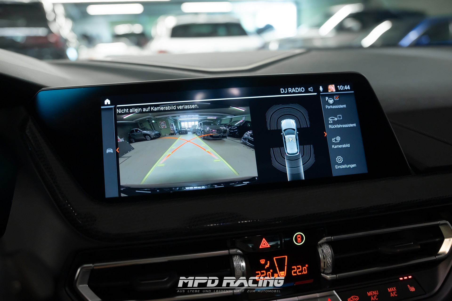BMW M135i xDrive Steptronic-image-24